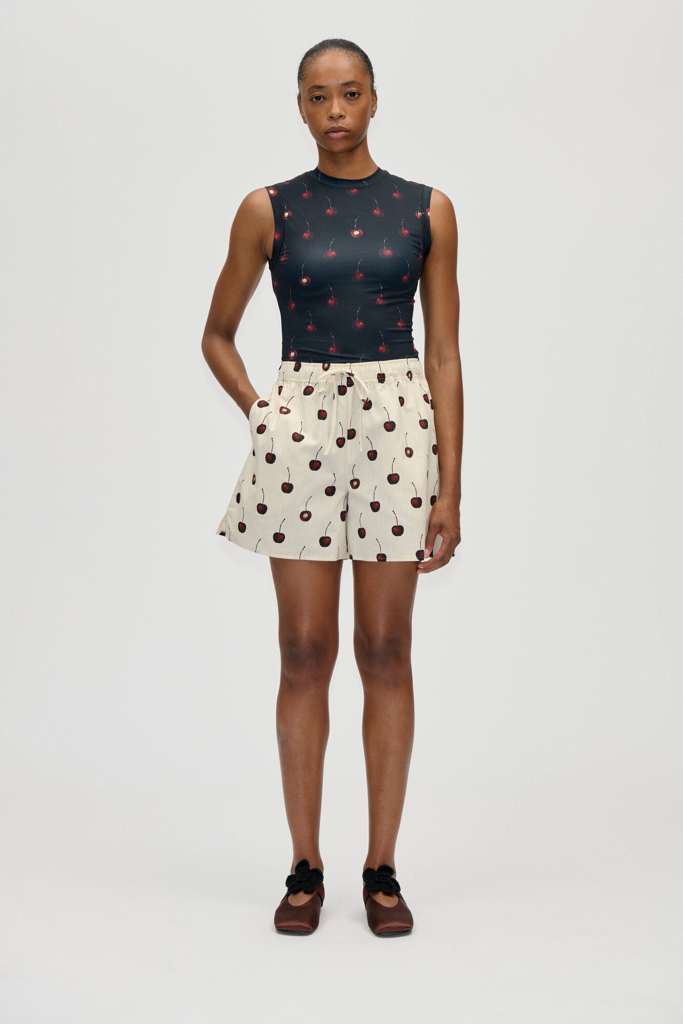 2339 Elasticated Waistband shorts - Cherries