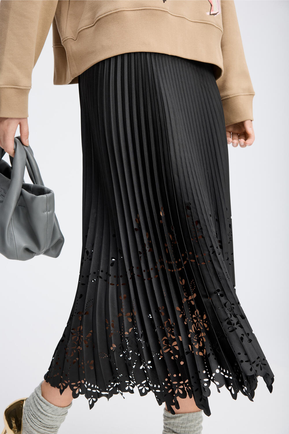 Rustali nederdel - sort