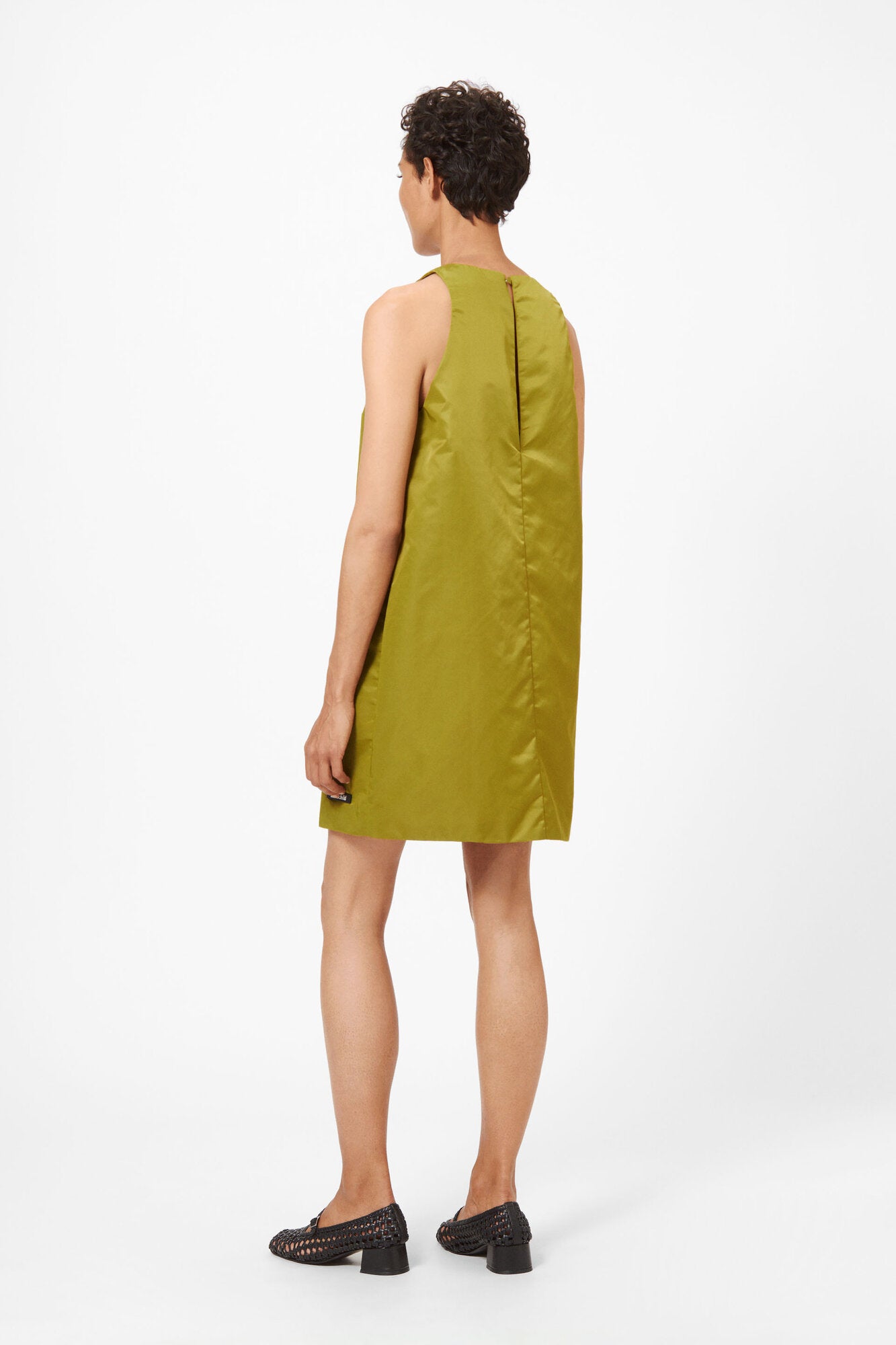 Adela kort kjole - Oasis Green