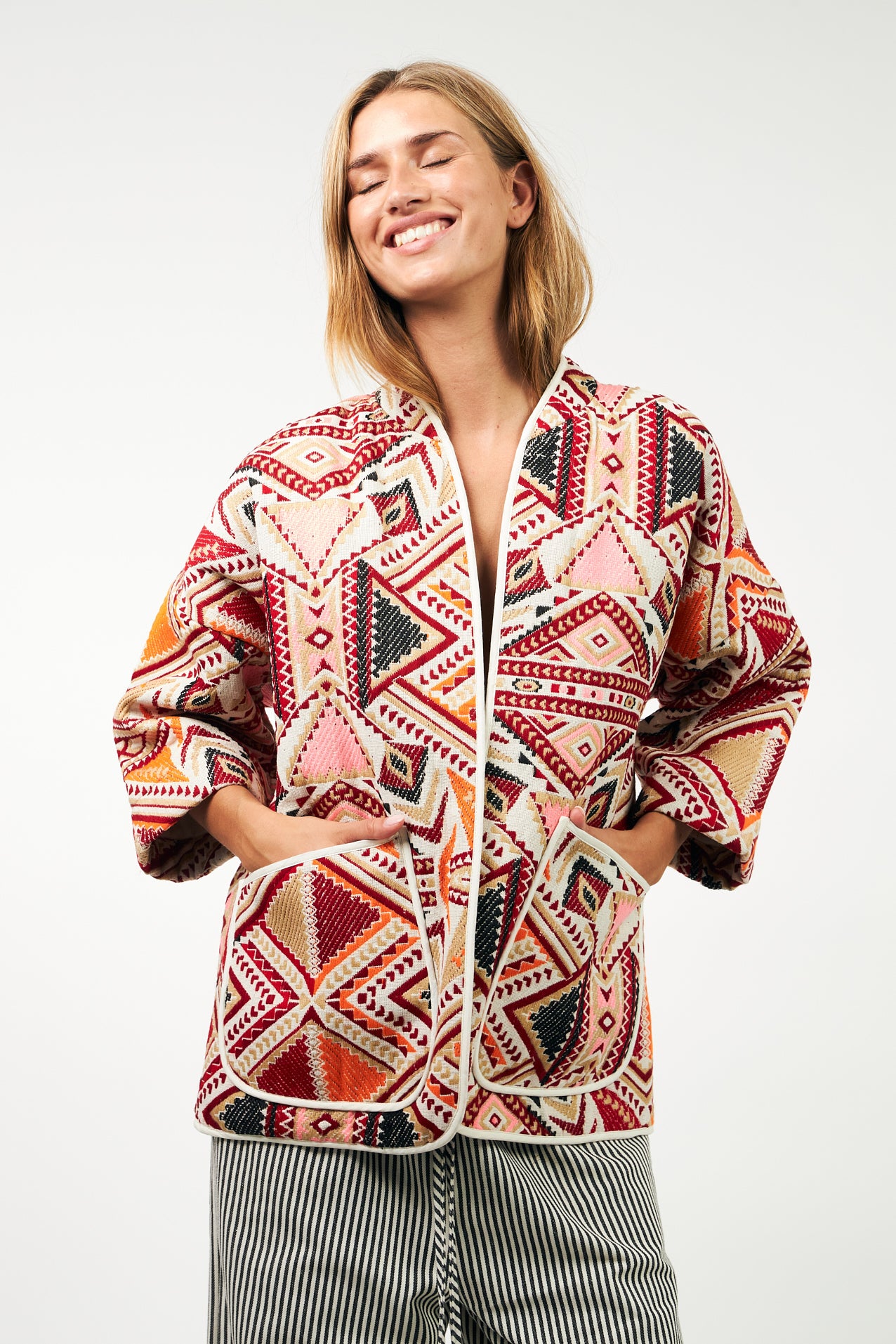 Lulull jakke - Red Multi