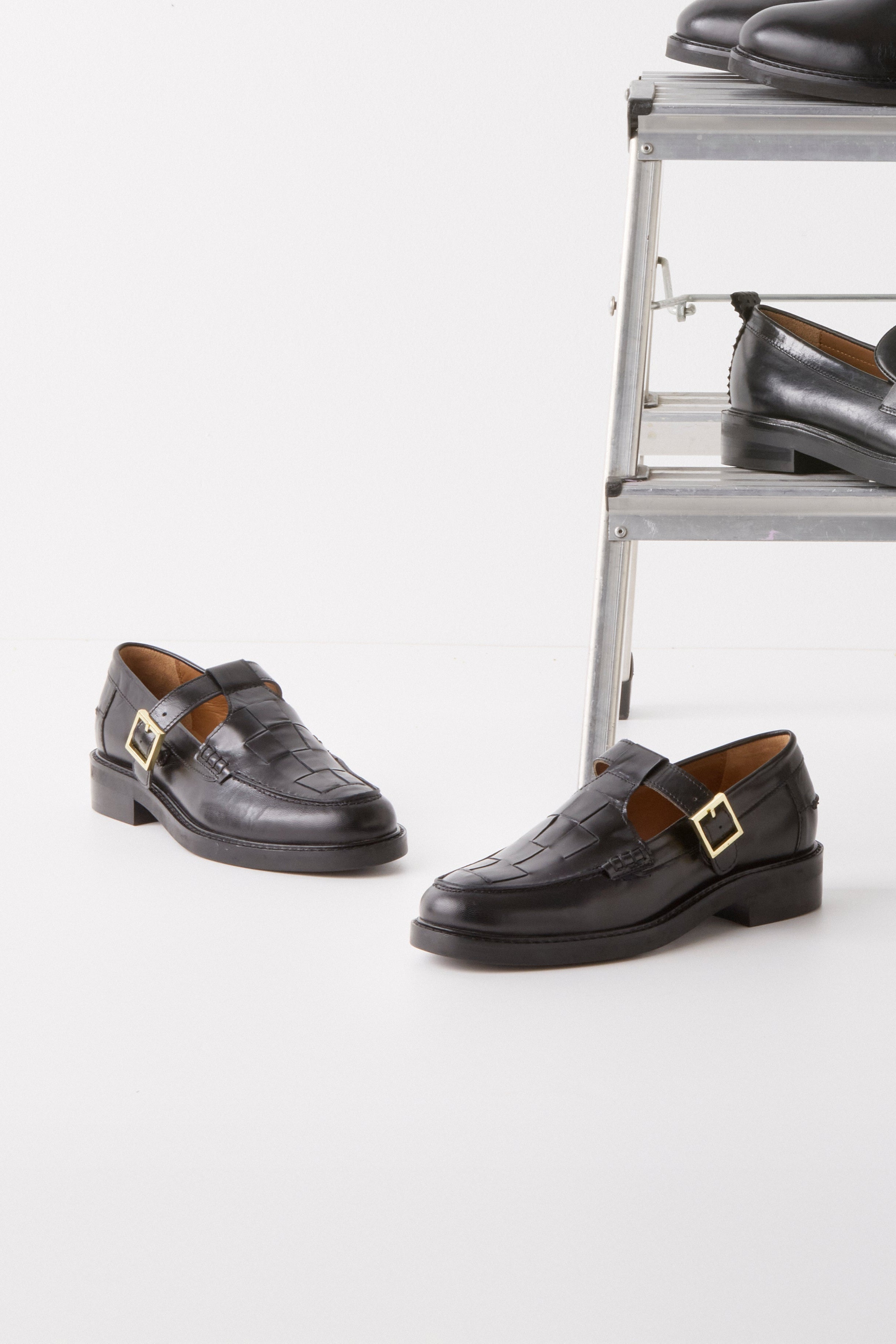 T-Bar Flet loafers - Black Calf 80
