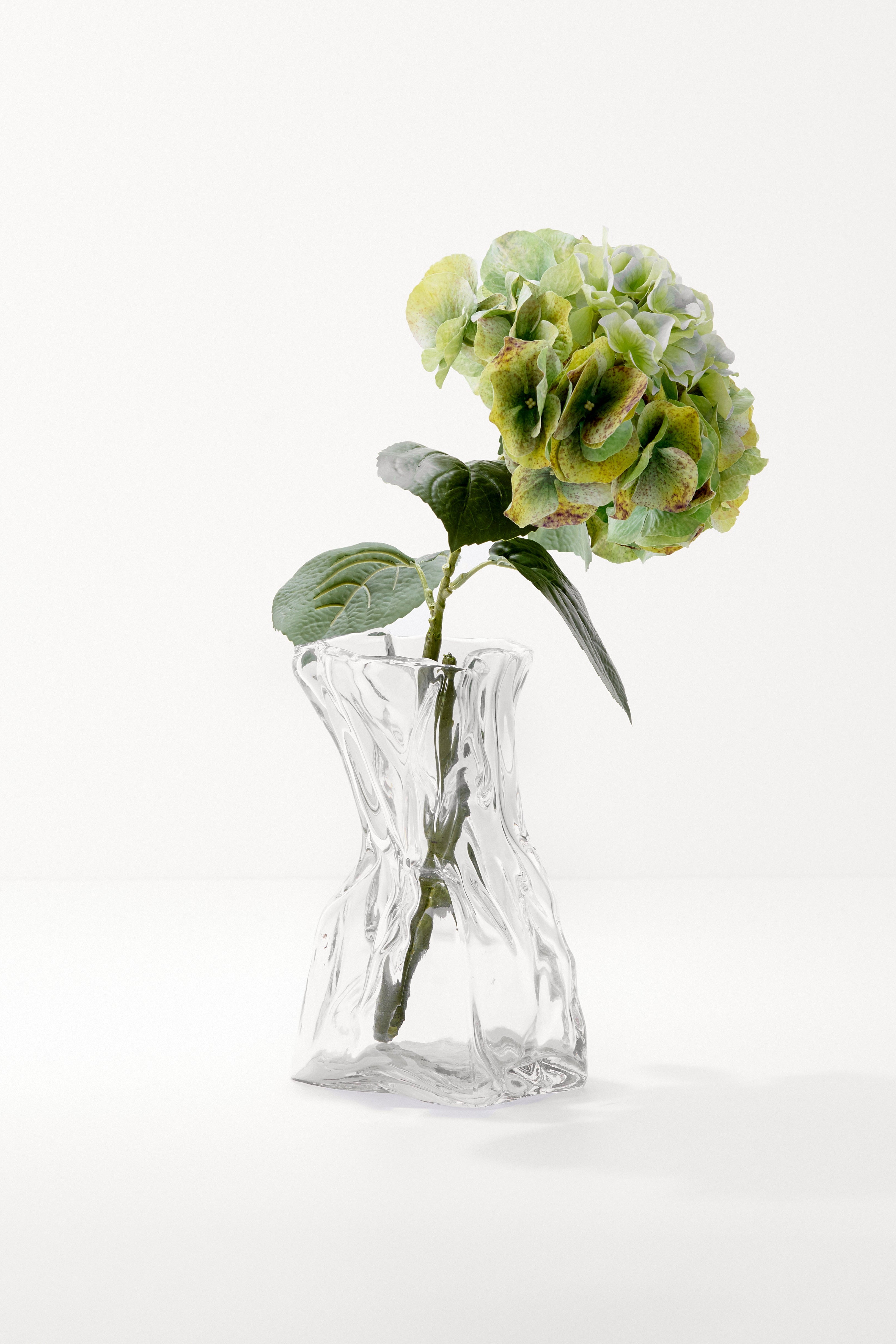 Vase med struktur, klar - H22 cm