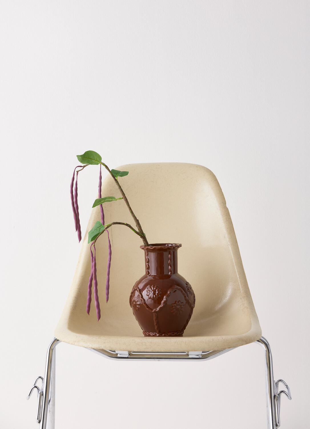 Vase med blomster embrase, fig- H24 cm