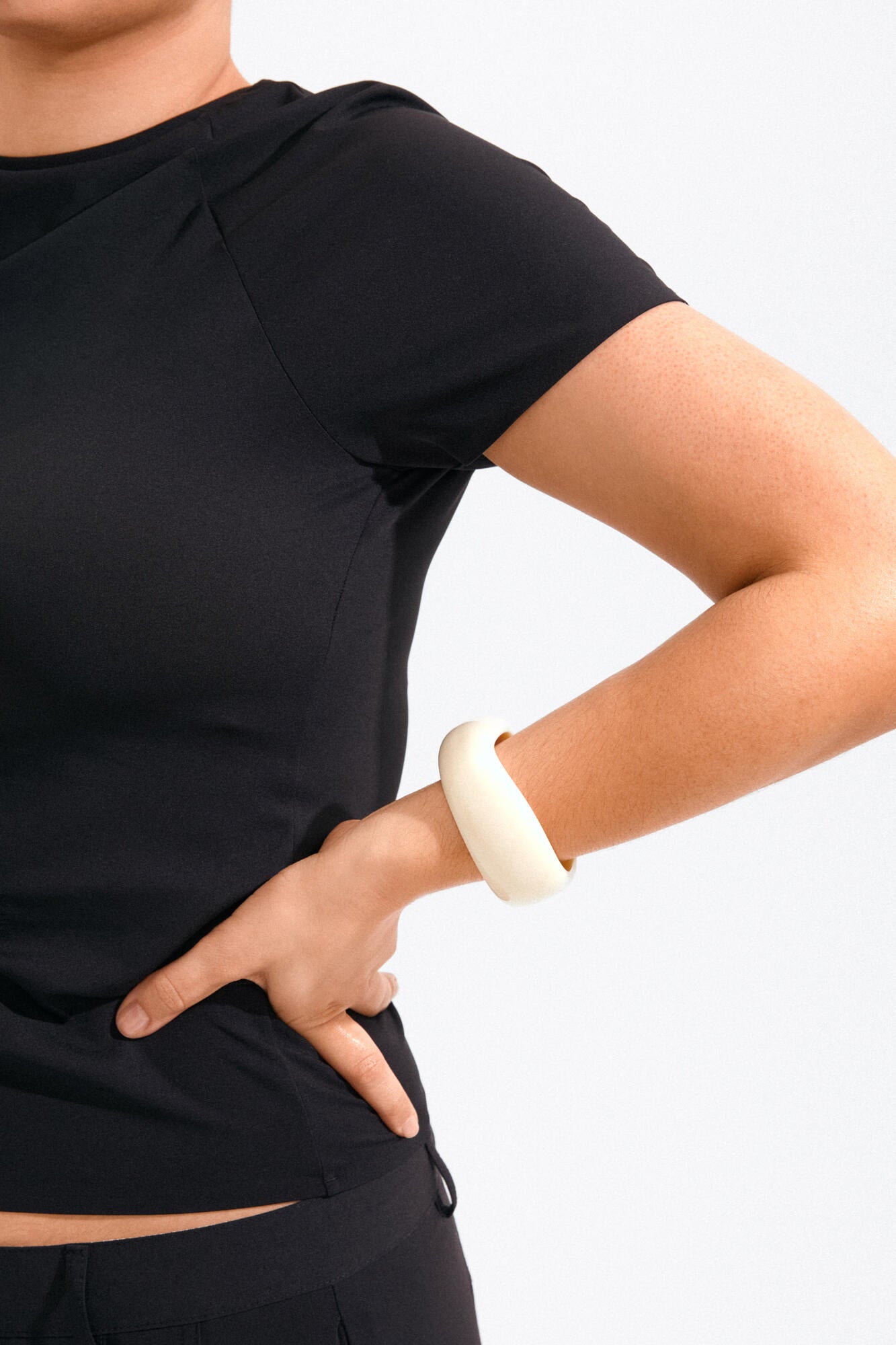 Aase Maxi armring – Hvid