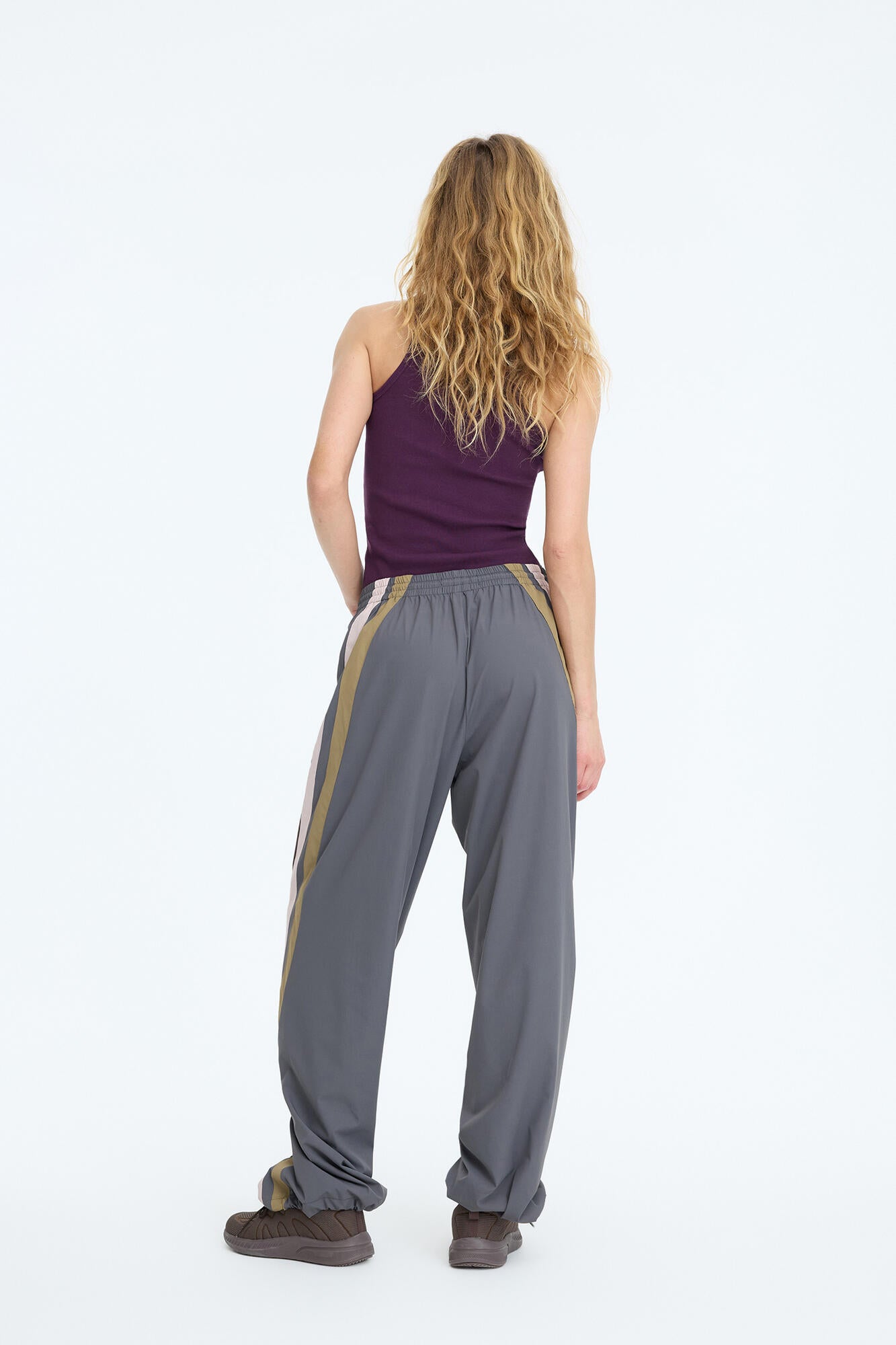 Soul Track Pants - 061 Charcoal