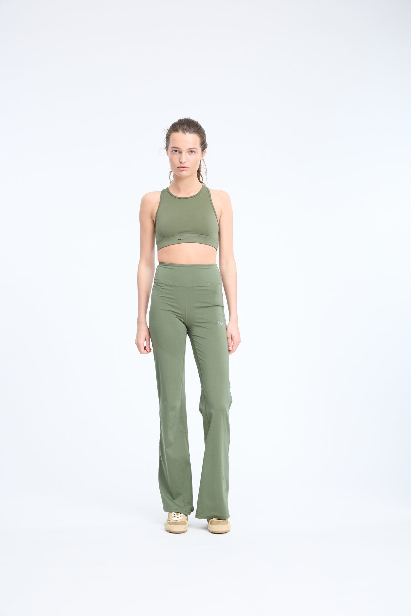 Body W Bootcut tights – Dark Olive
