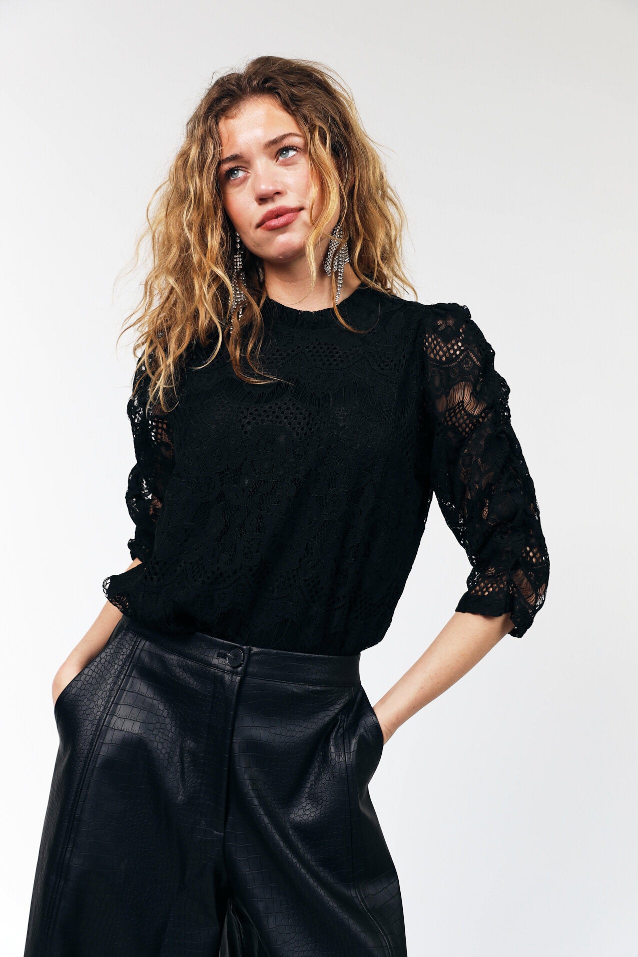 Liloull blondebluse – Black