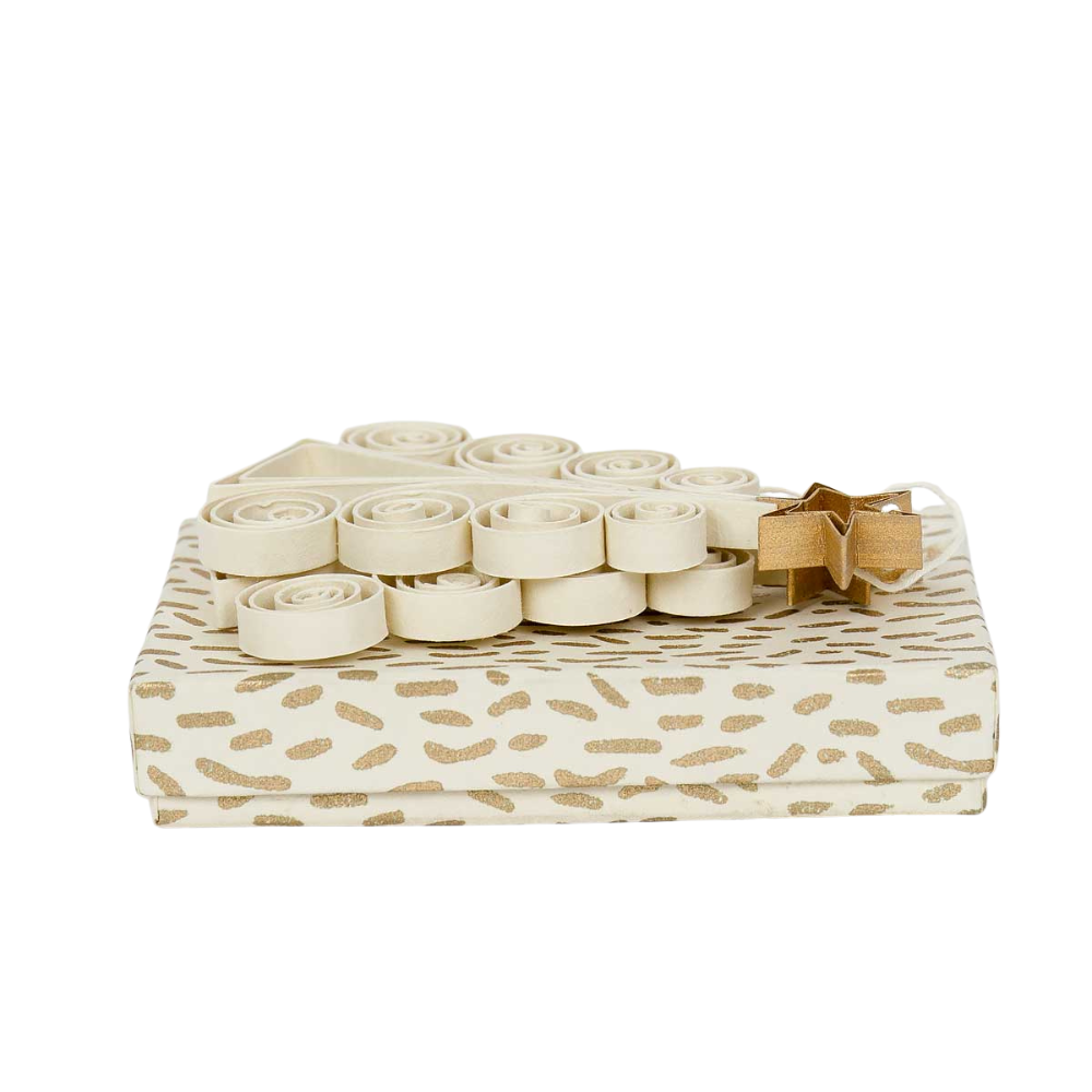 Quilled Fir juleophæng, 2 stk – Offwhite/guldfarvet