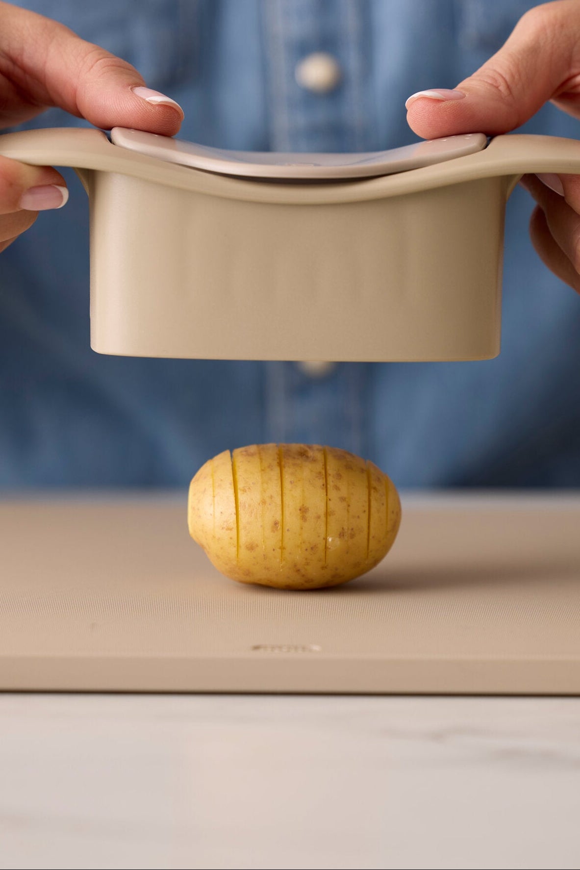 Classic Hasselback-skærer - Humus
