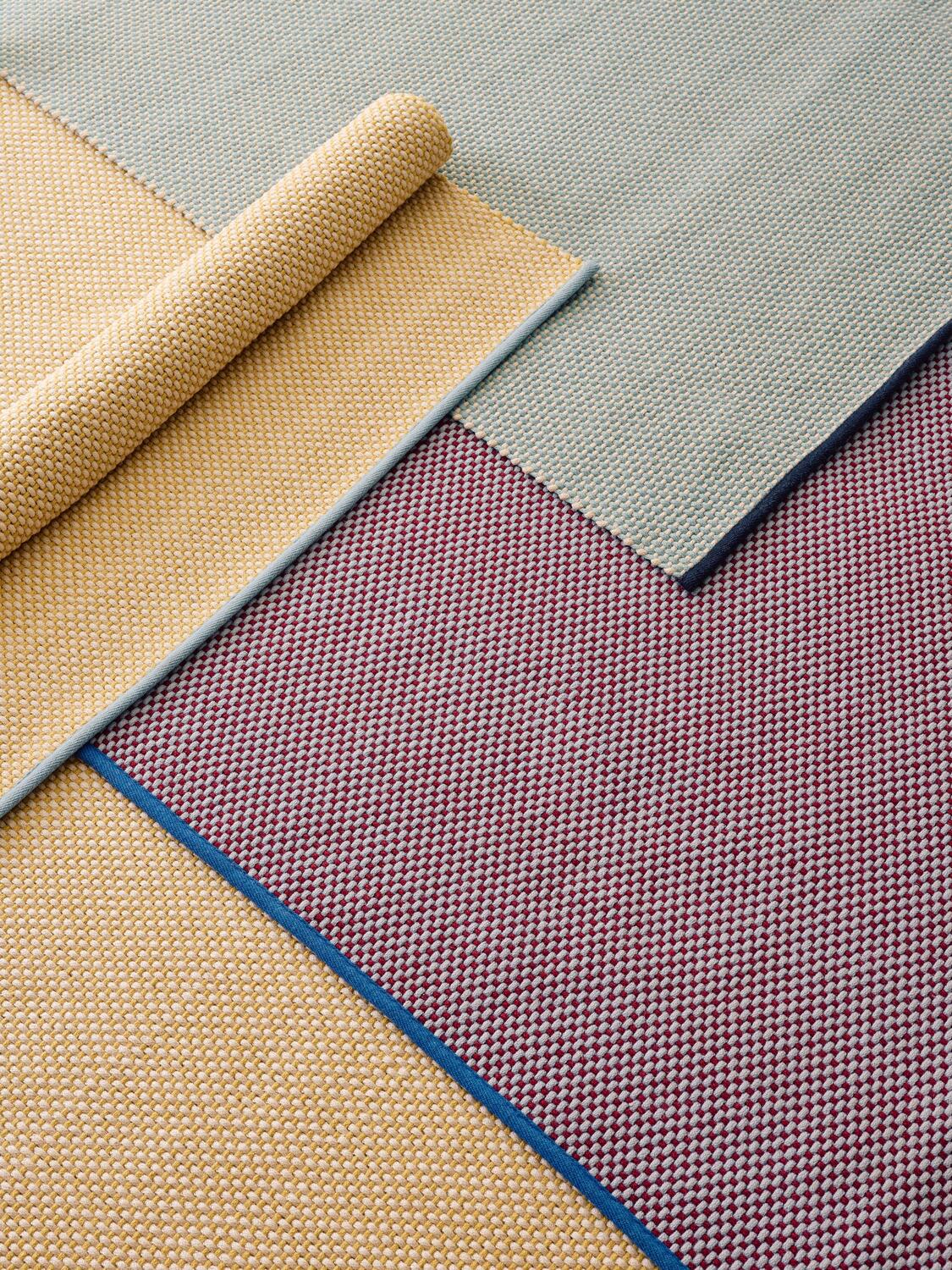 3 Colour gulvtæppe - lysegrå/bordeaux