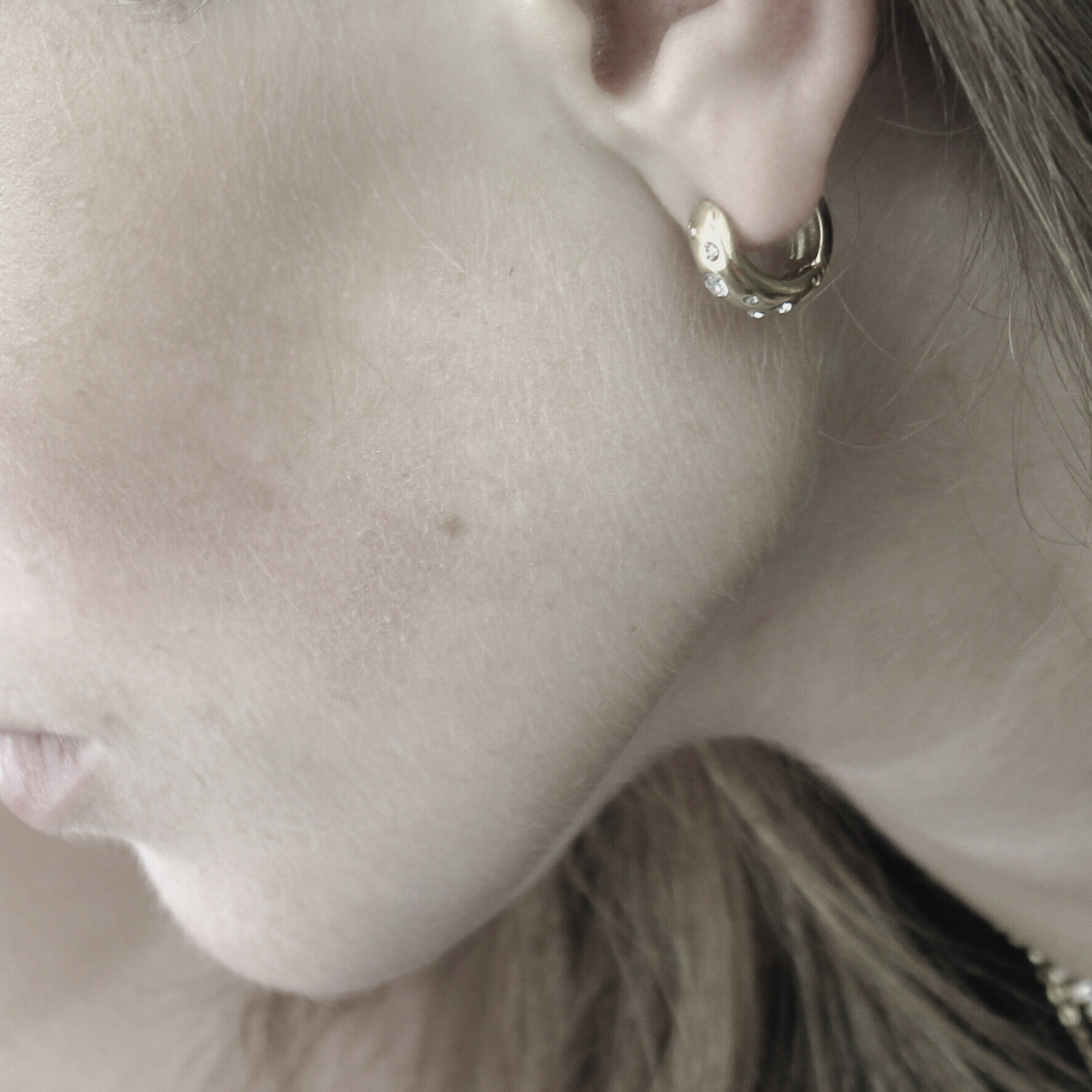 Joy Clear CZ hoops - forgyldt