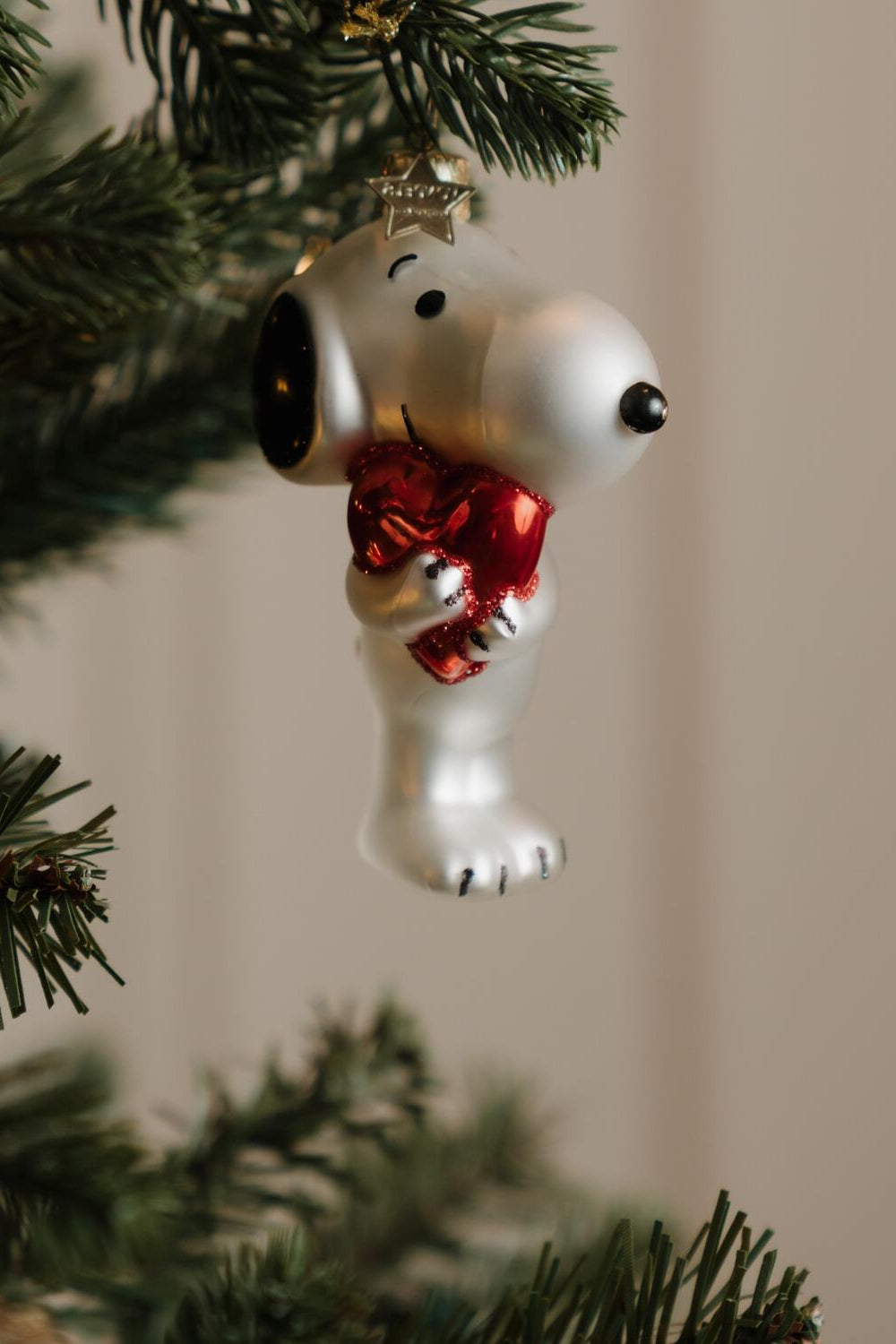 Snoopy m. hjerte juleophæng – H9,5 cm