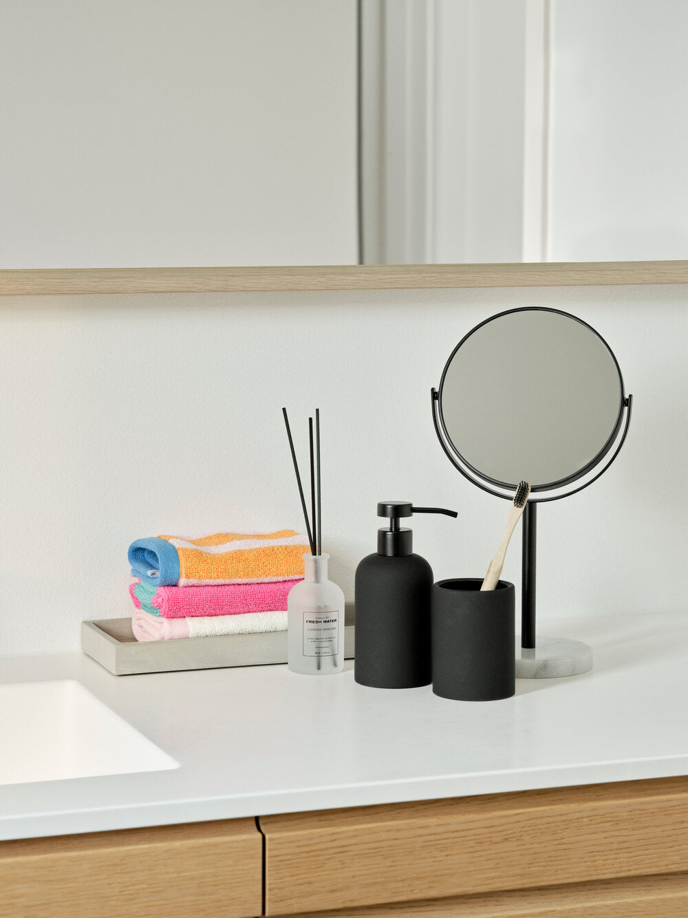 Dekorationsbakke - grå