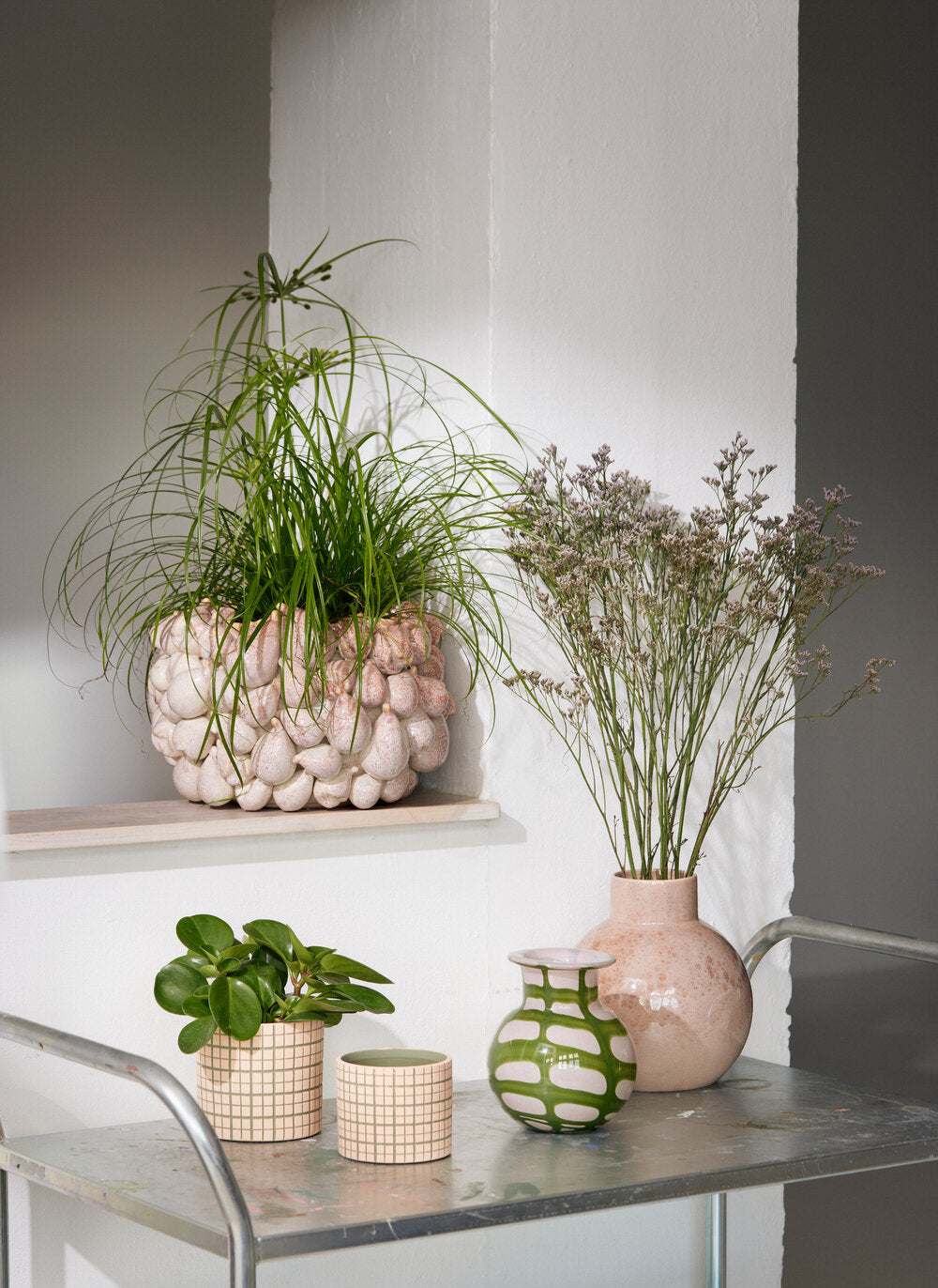 Check vase med hals, rosa/grøn - H17,5 cm.