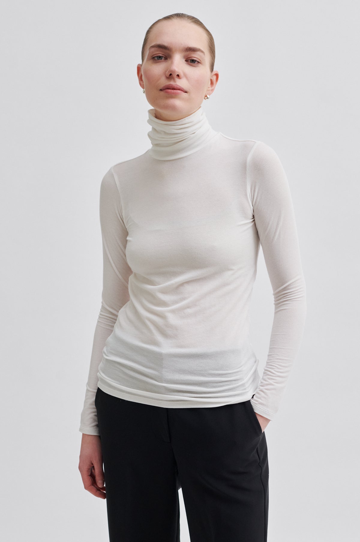 Matima T-Neck langærmet t-shirt - Off white