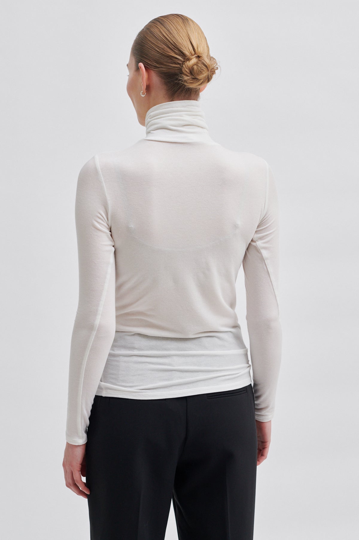 Matima T-Neck langærmet t-shirt - Off white