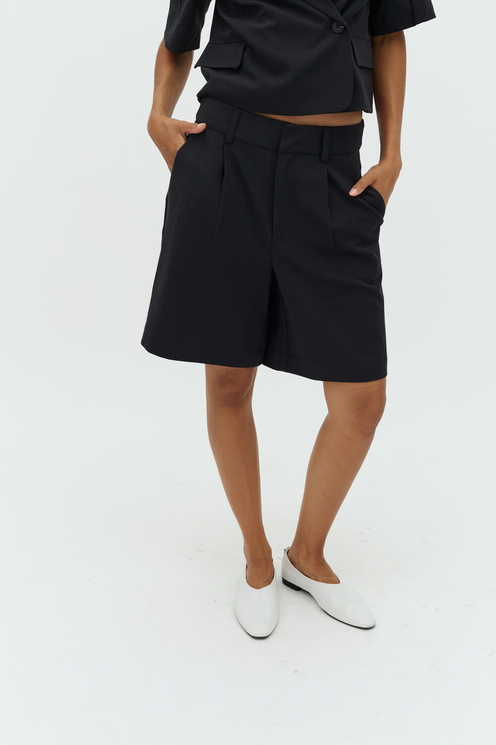 Guri-M shorts - 880 Black