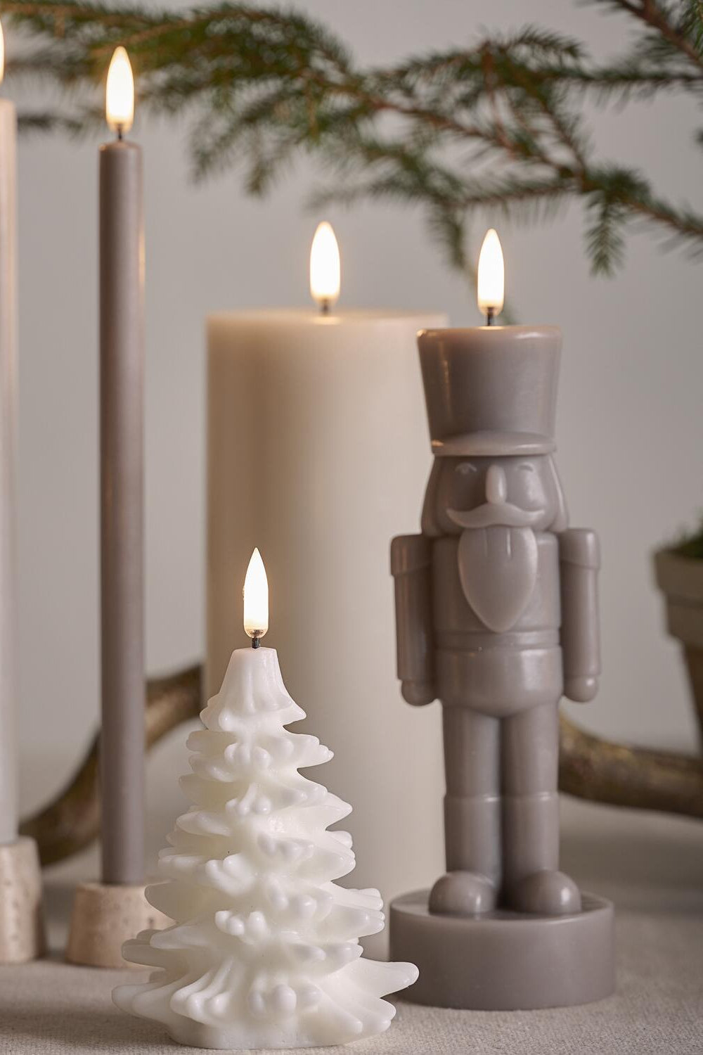 Nutcracker LED lys, Sandstone - H16,5 cm
