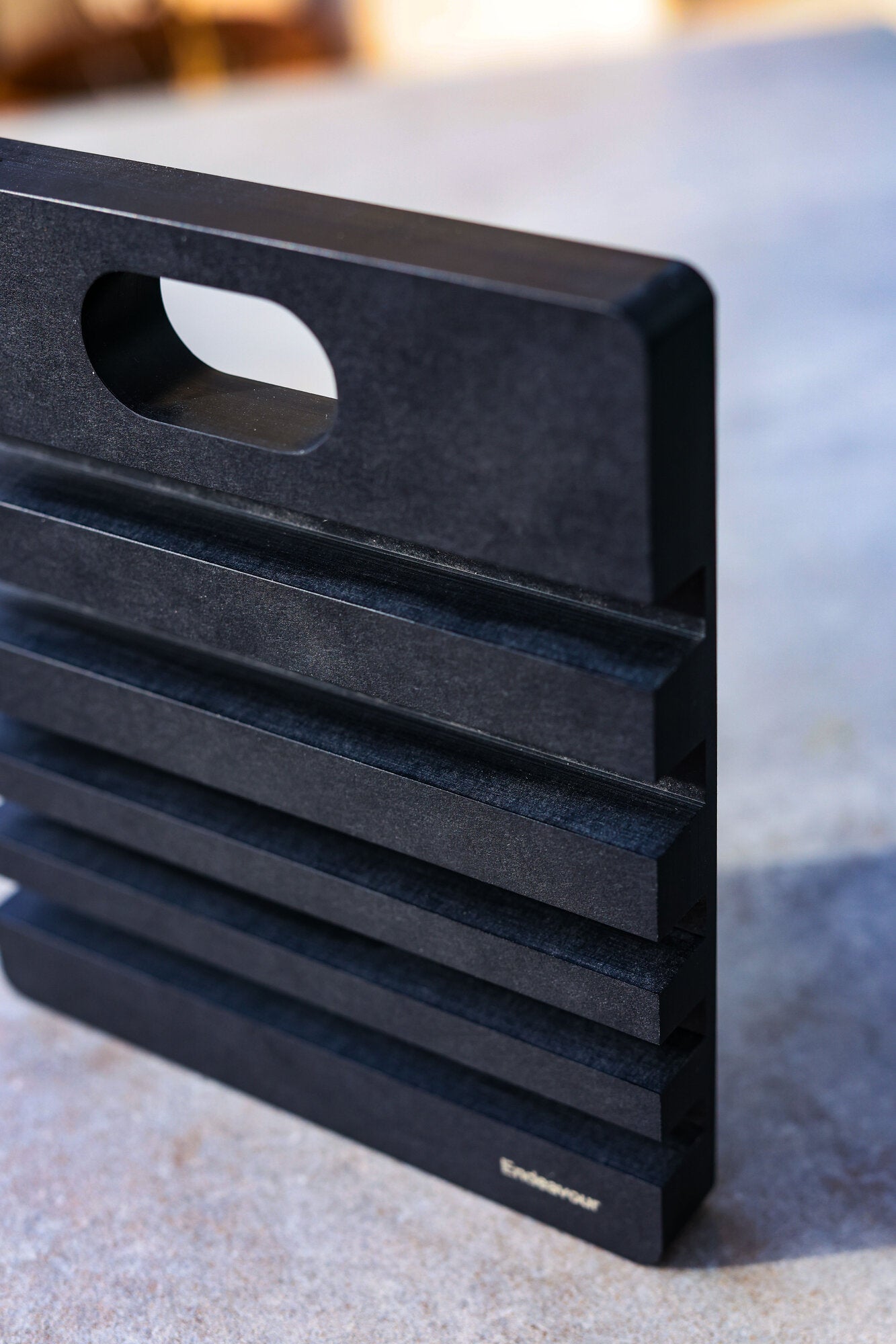 Board holder t/5 boards køkkenopbevaring – Sort