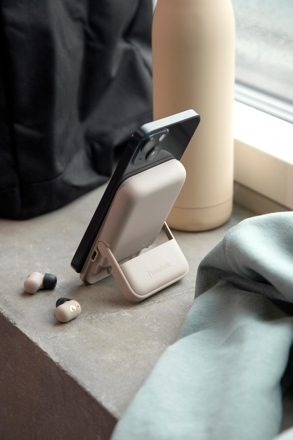 toCHARGE GO høretelefoner - Ivory Sand