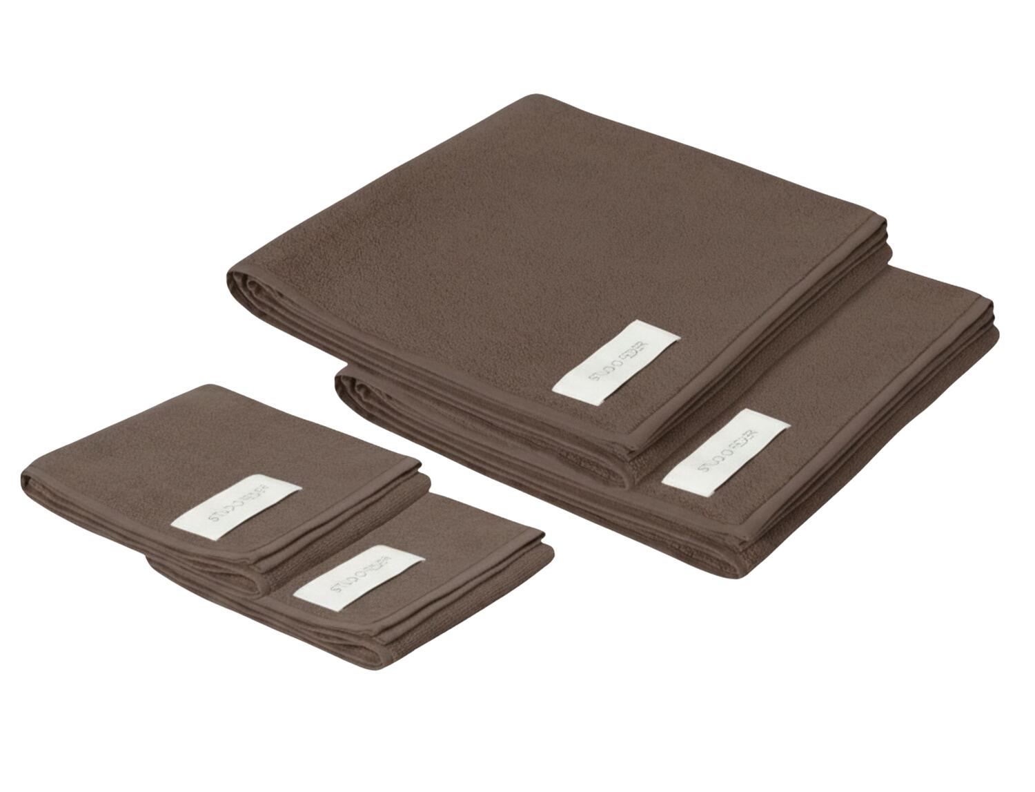 Una håndklæde - brun