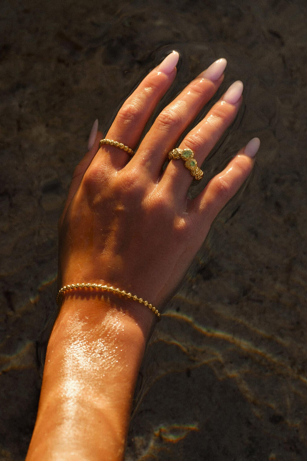 Textured Dots armbånd - forgyldt