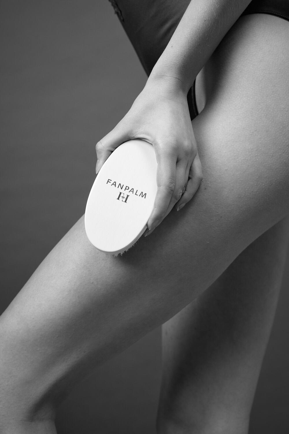 Tørbørste, sensitiv hud - Glossy White