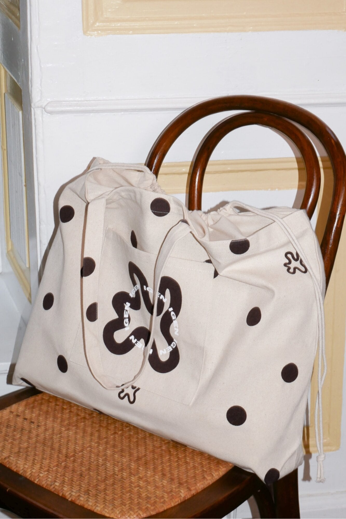 Signature shopper - Brown Dots