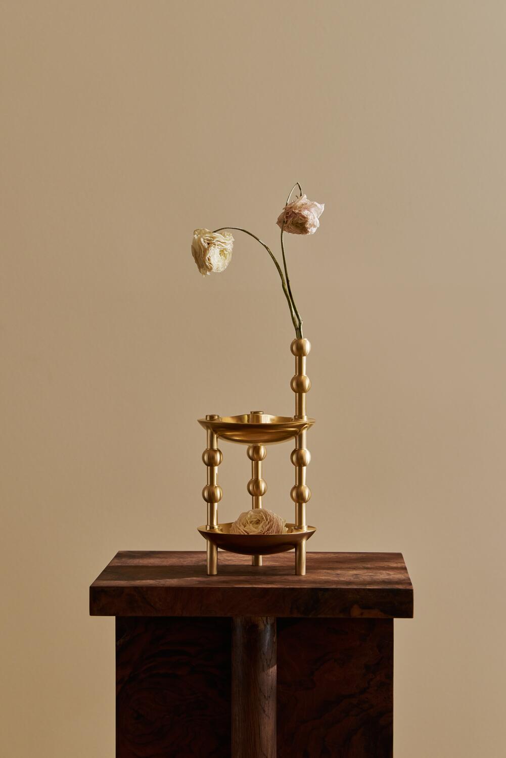 Nagel vase - børstet messing