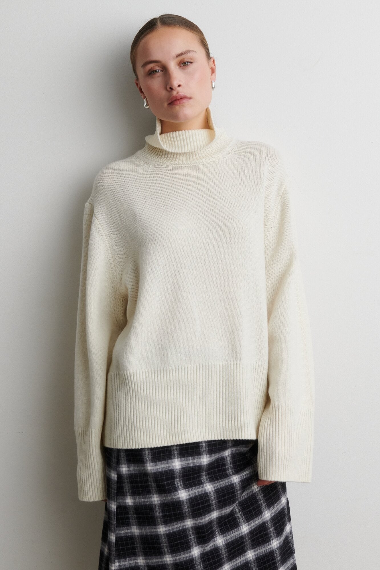 Alpha T-Neck striktrøje - creme