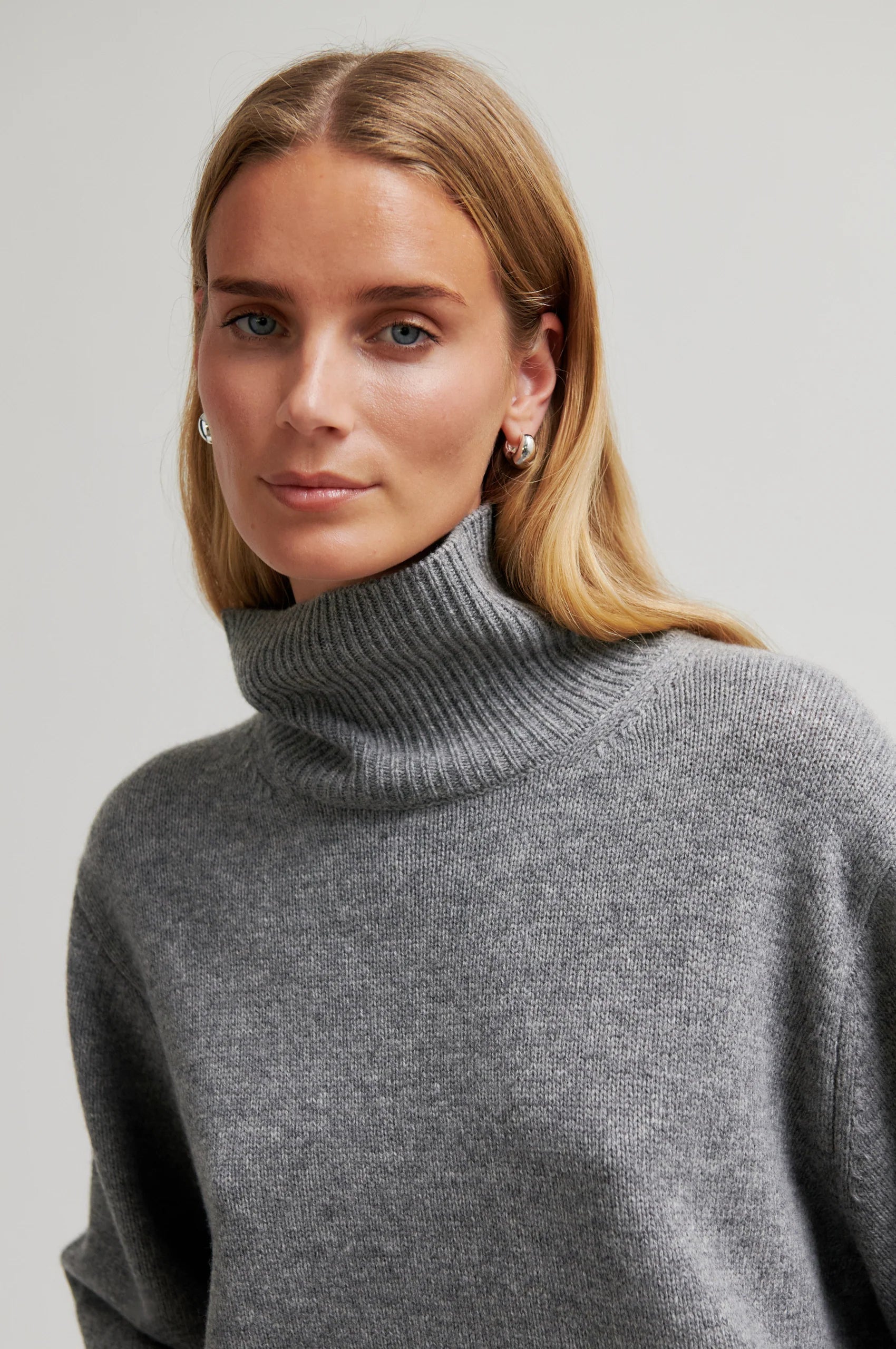 Alpha T-Neck striktrøje - Grey Melange