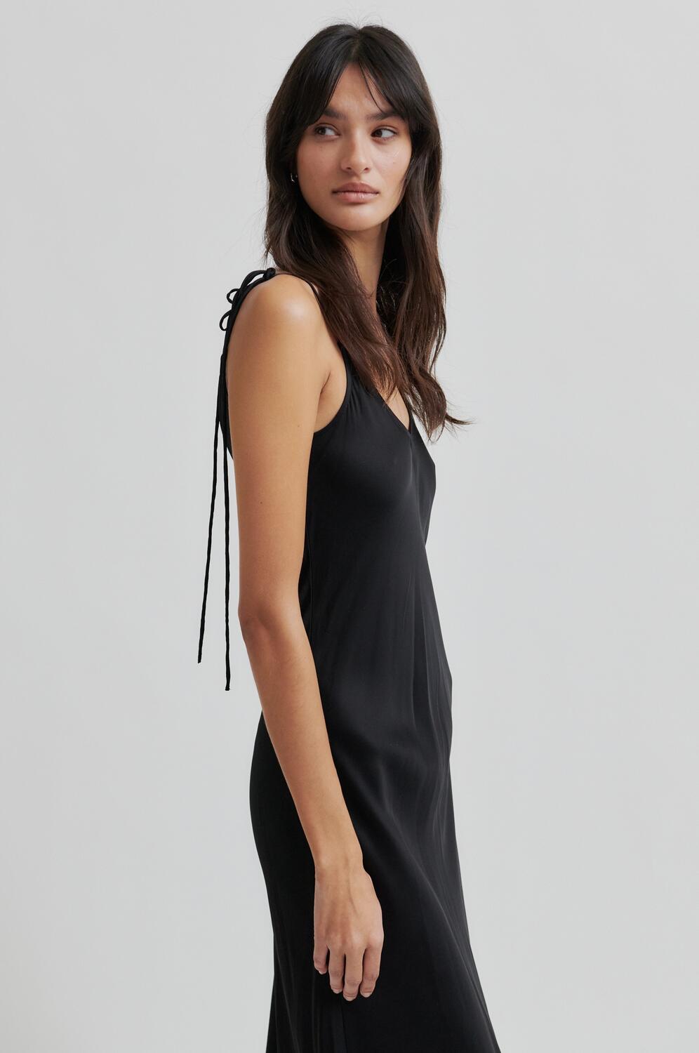 Wila Strap kjole - sort