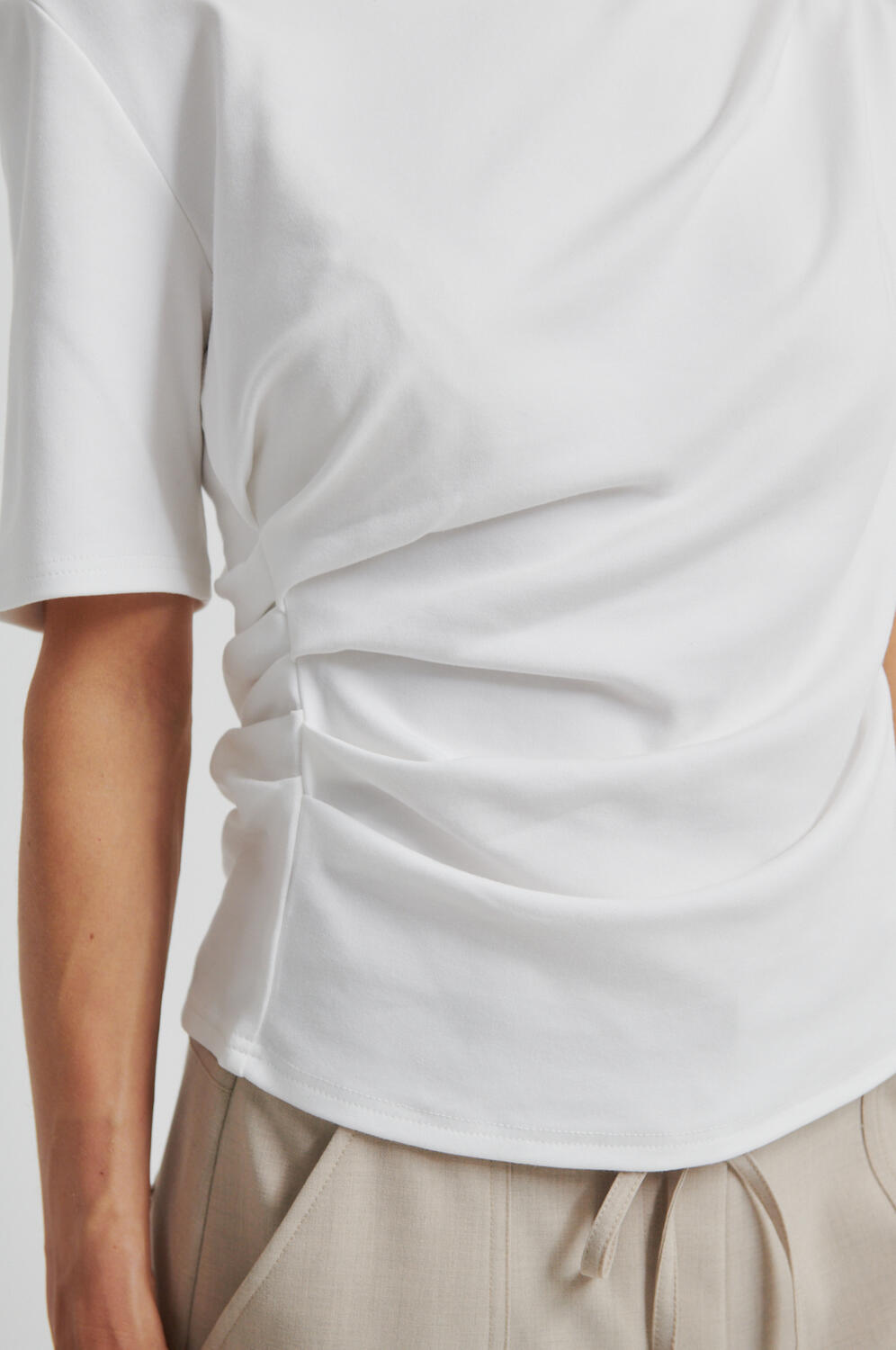 Ulina Drape t-shirt - hvid