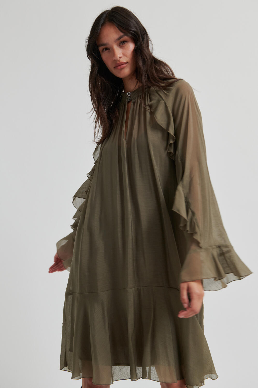 Naje Frill kjole - Tarmac