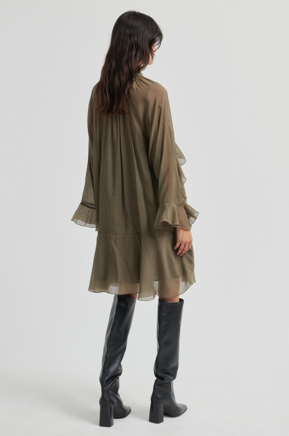 Naje Frill kjole - Tarmac