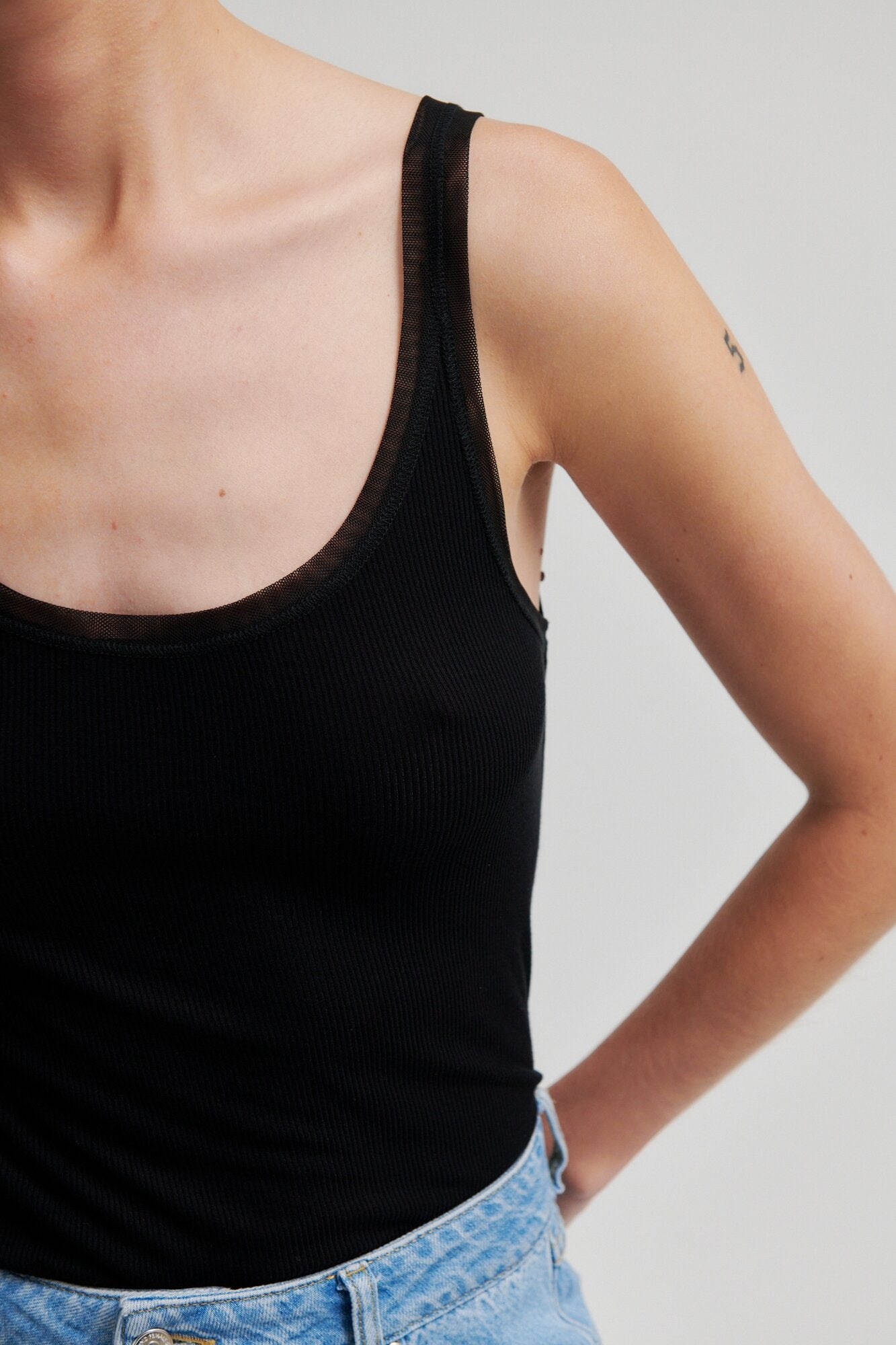 Emilia tanktop - sort