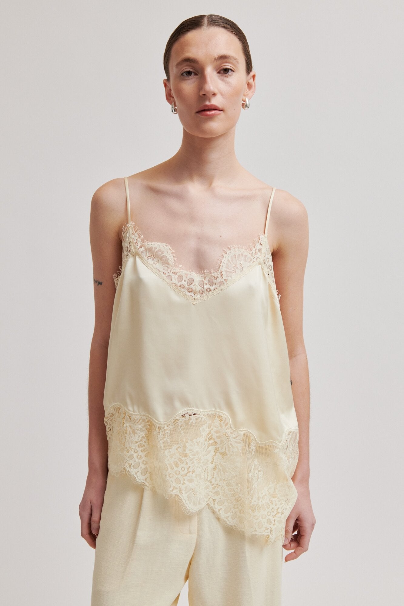 Wilina Strap top - Alabaster Gleam
