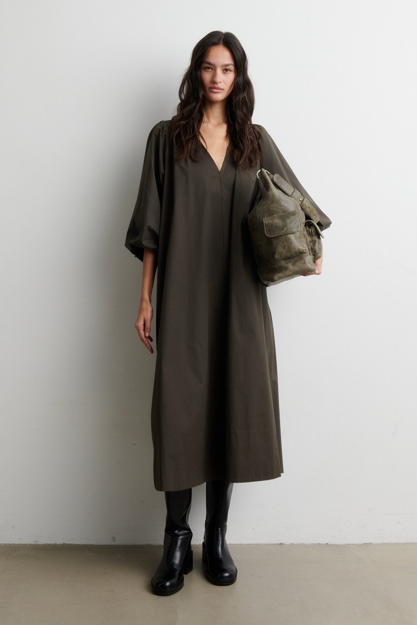 Viana kjole - Black Olive