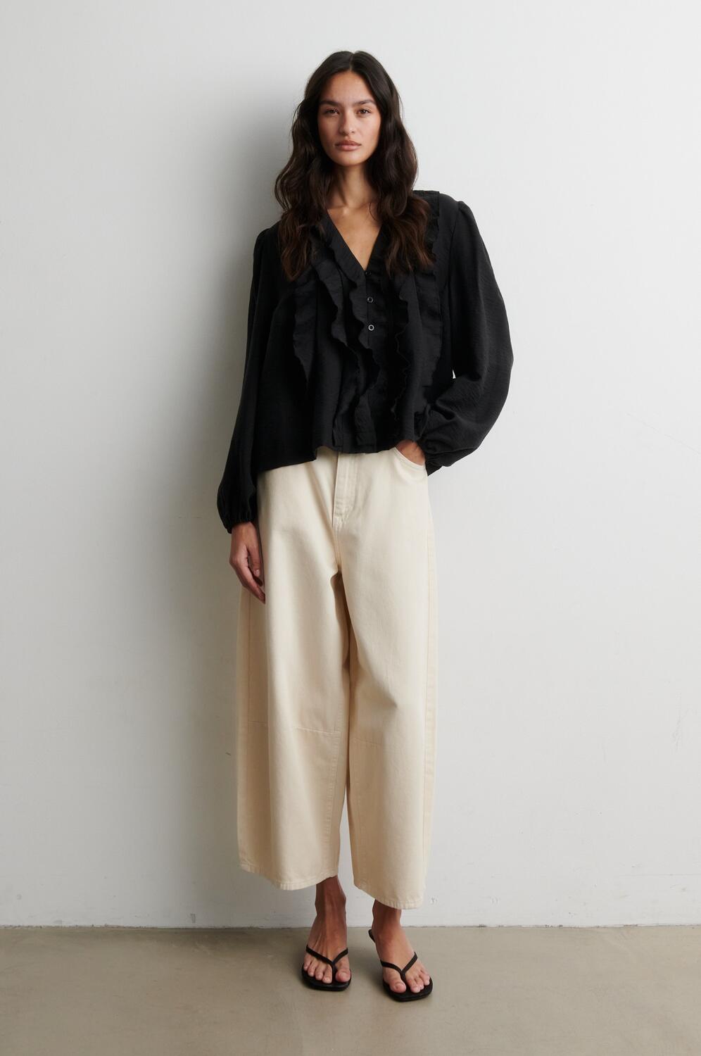 Rayna Frill bluse - sort