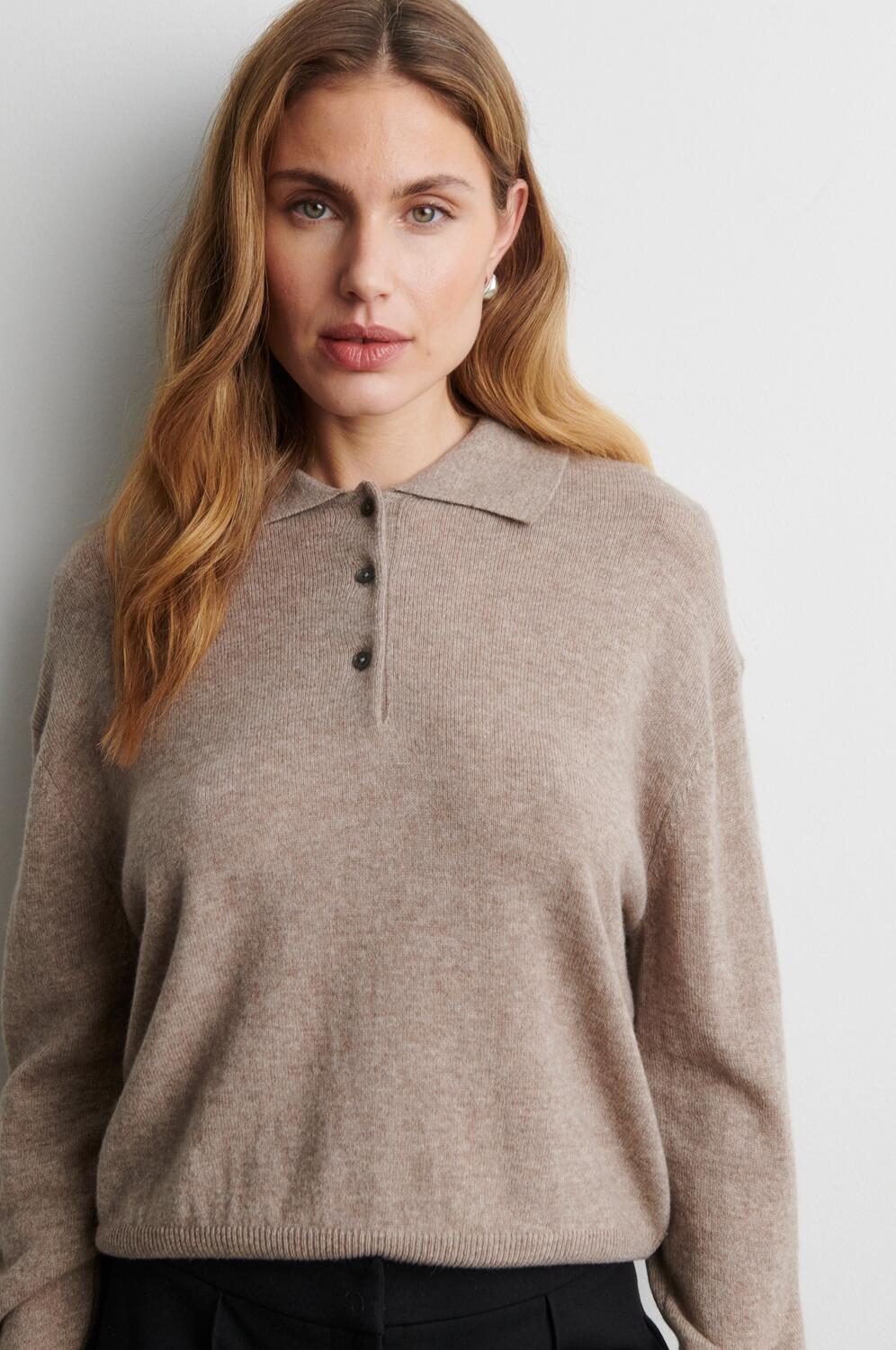 Longo strikket polotrøje - Mid Brown Melange