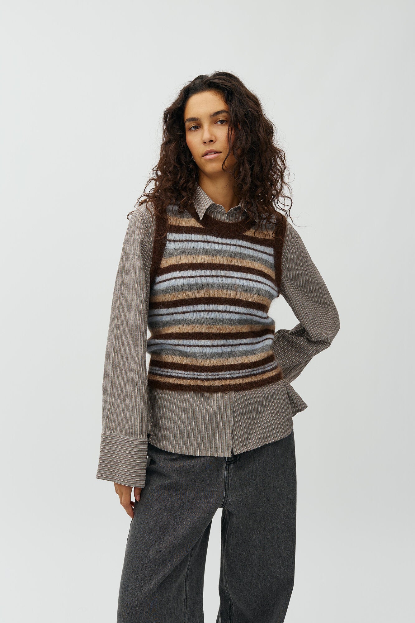 Flavin-M strikket vest - Friday Mutli Stripe Brown