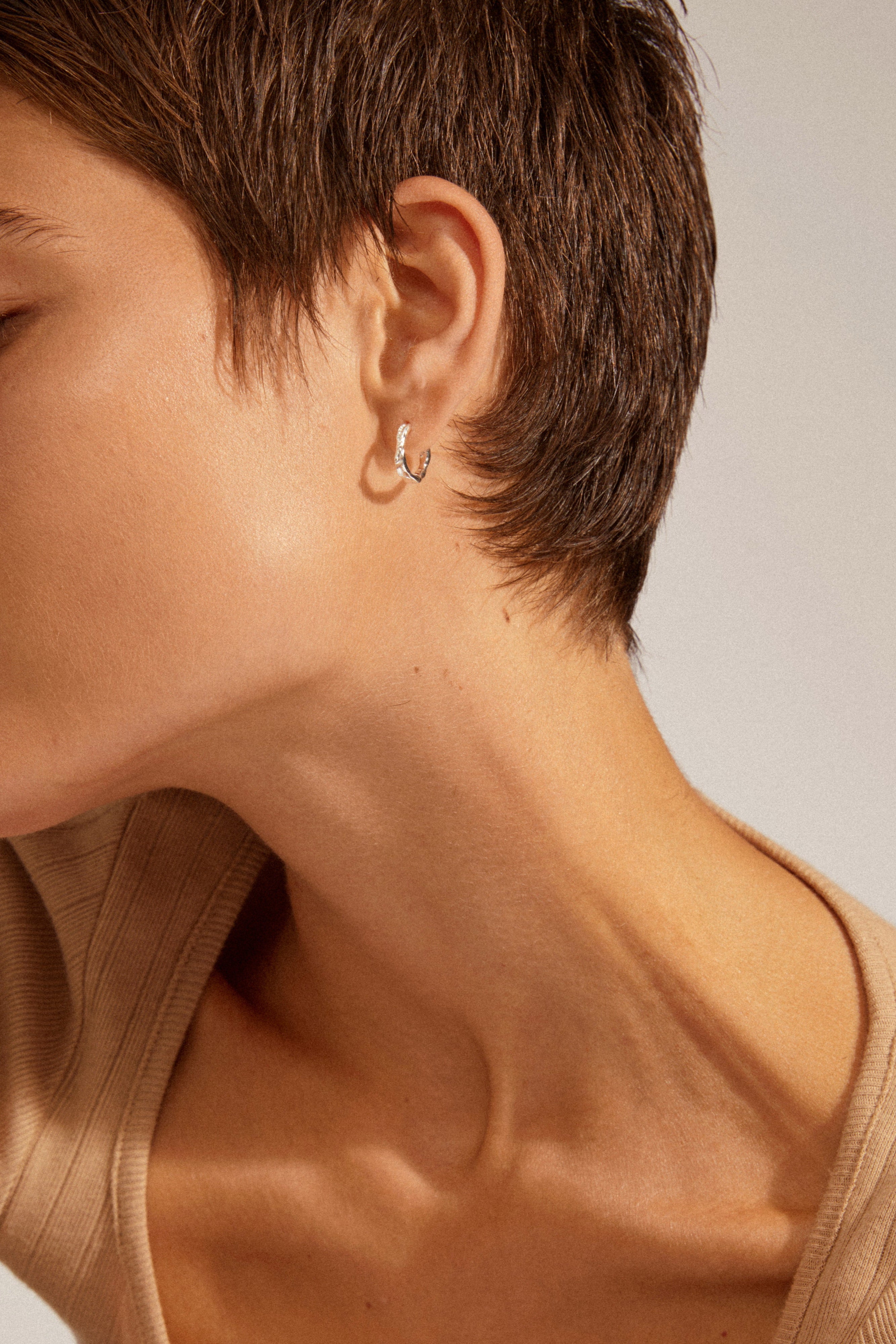 Eddy Organic Shaped hoops, lille - sølvbelagt
