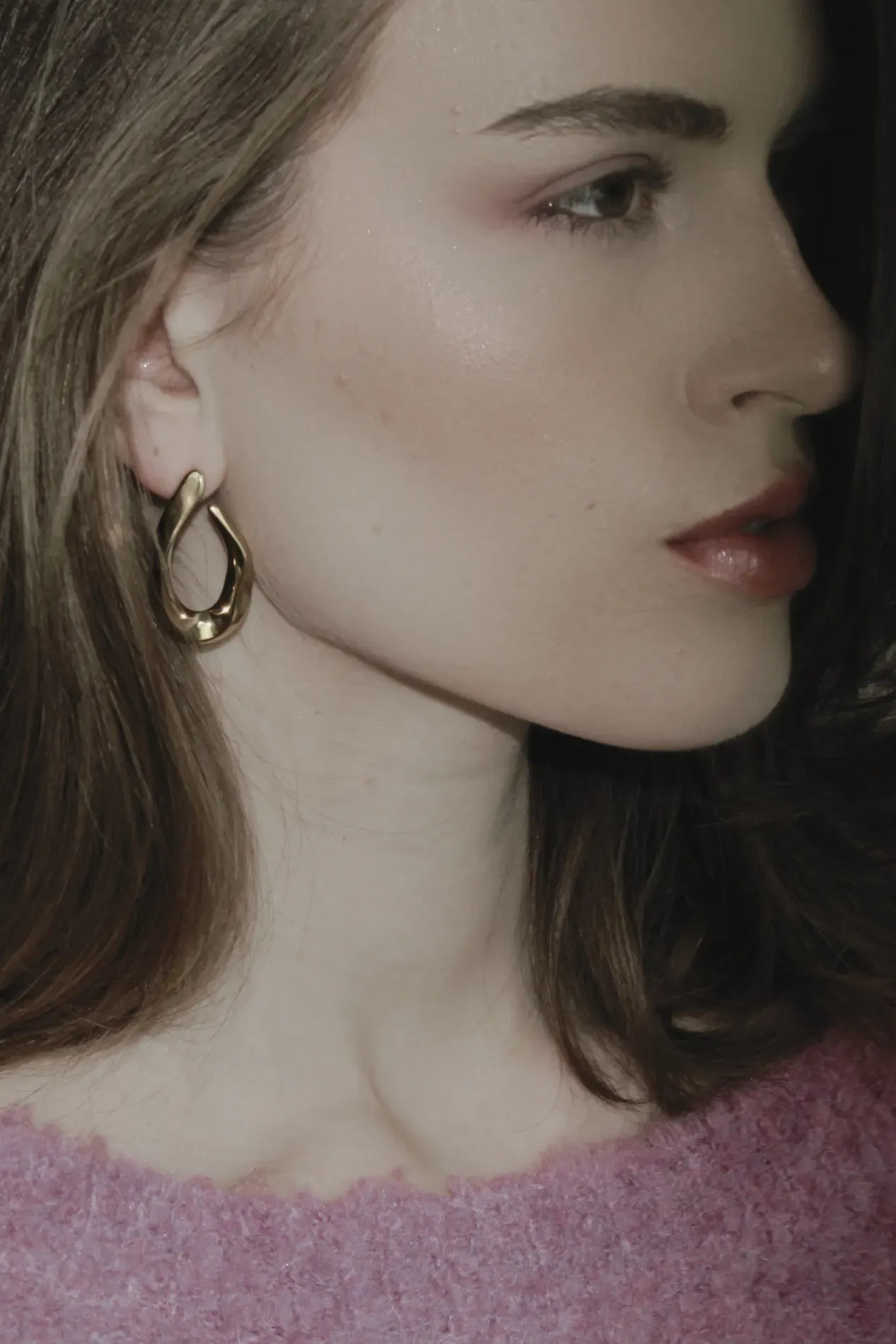 V Shape Statement øreringe - forgyldt