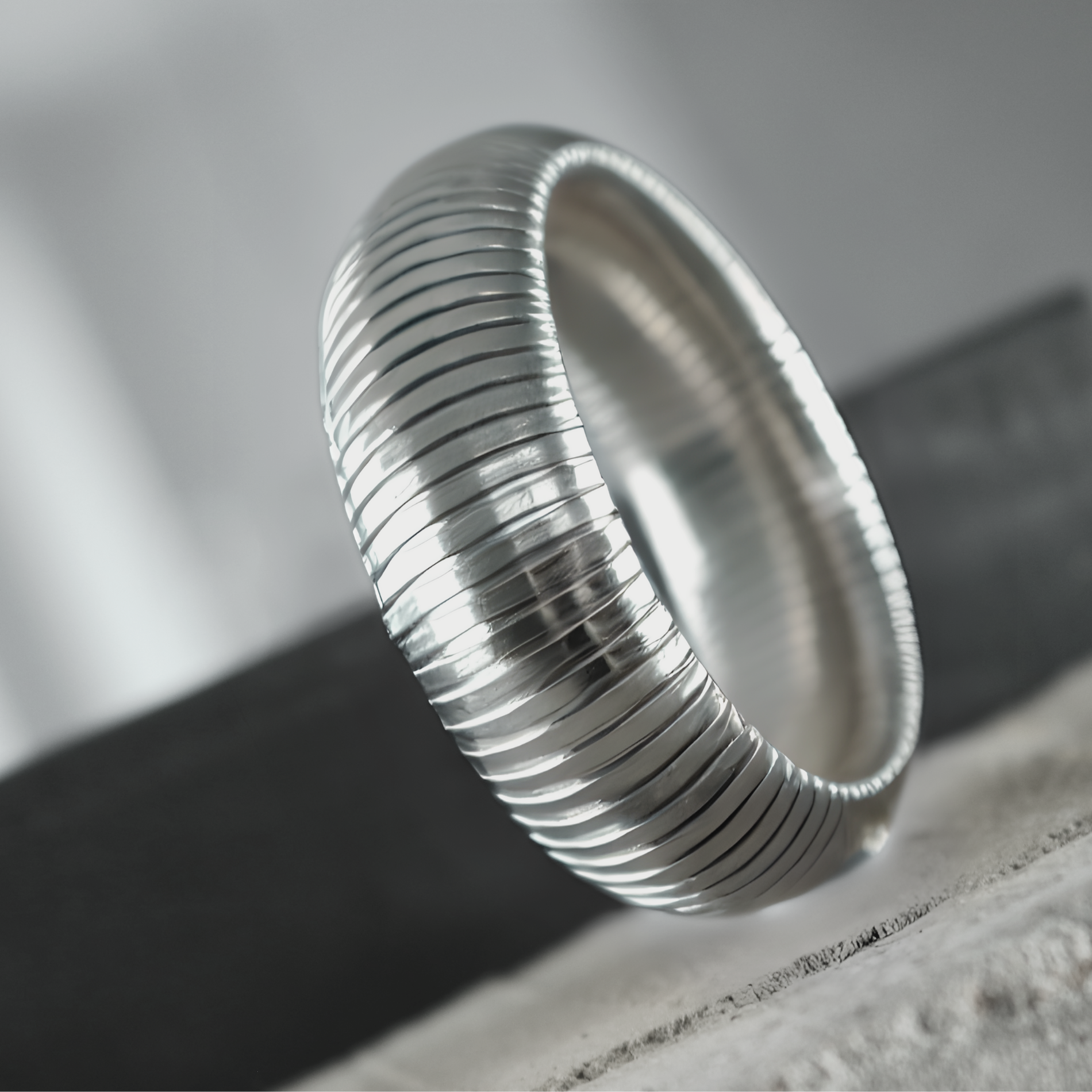 Statement armring, vandfast - sølvbelagt