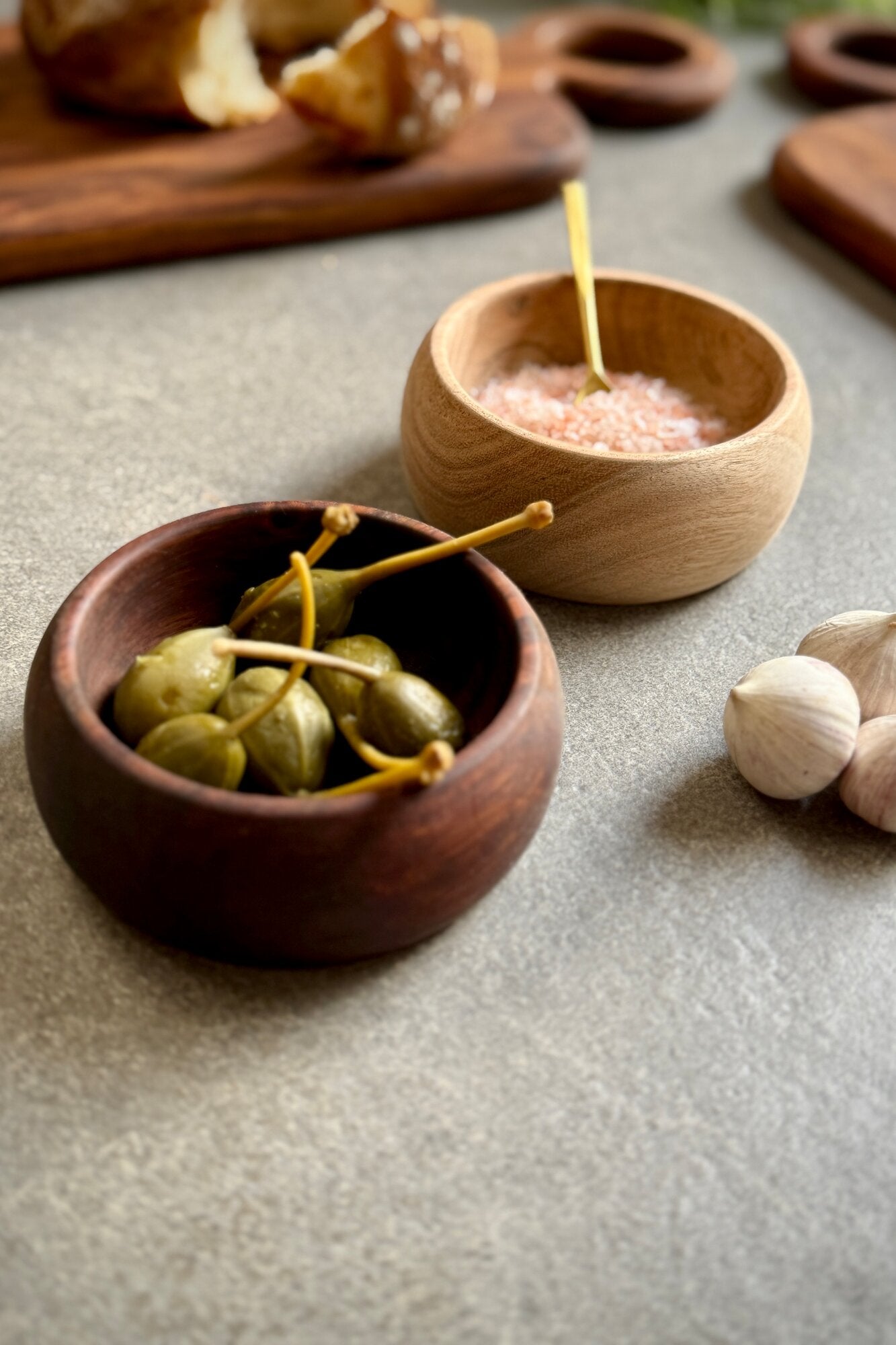 Skål, mørk brun - Ø7 cm.