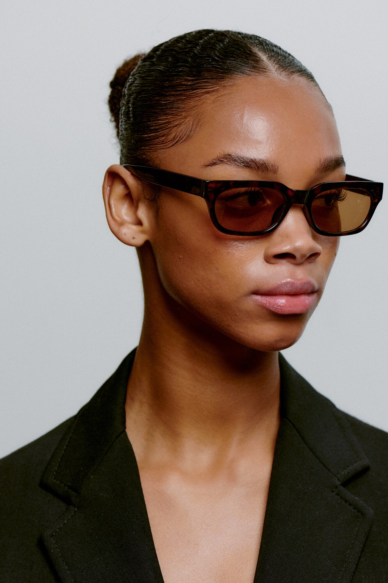 Bror solbrille - Demi Tortoise/Light Brown Lens