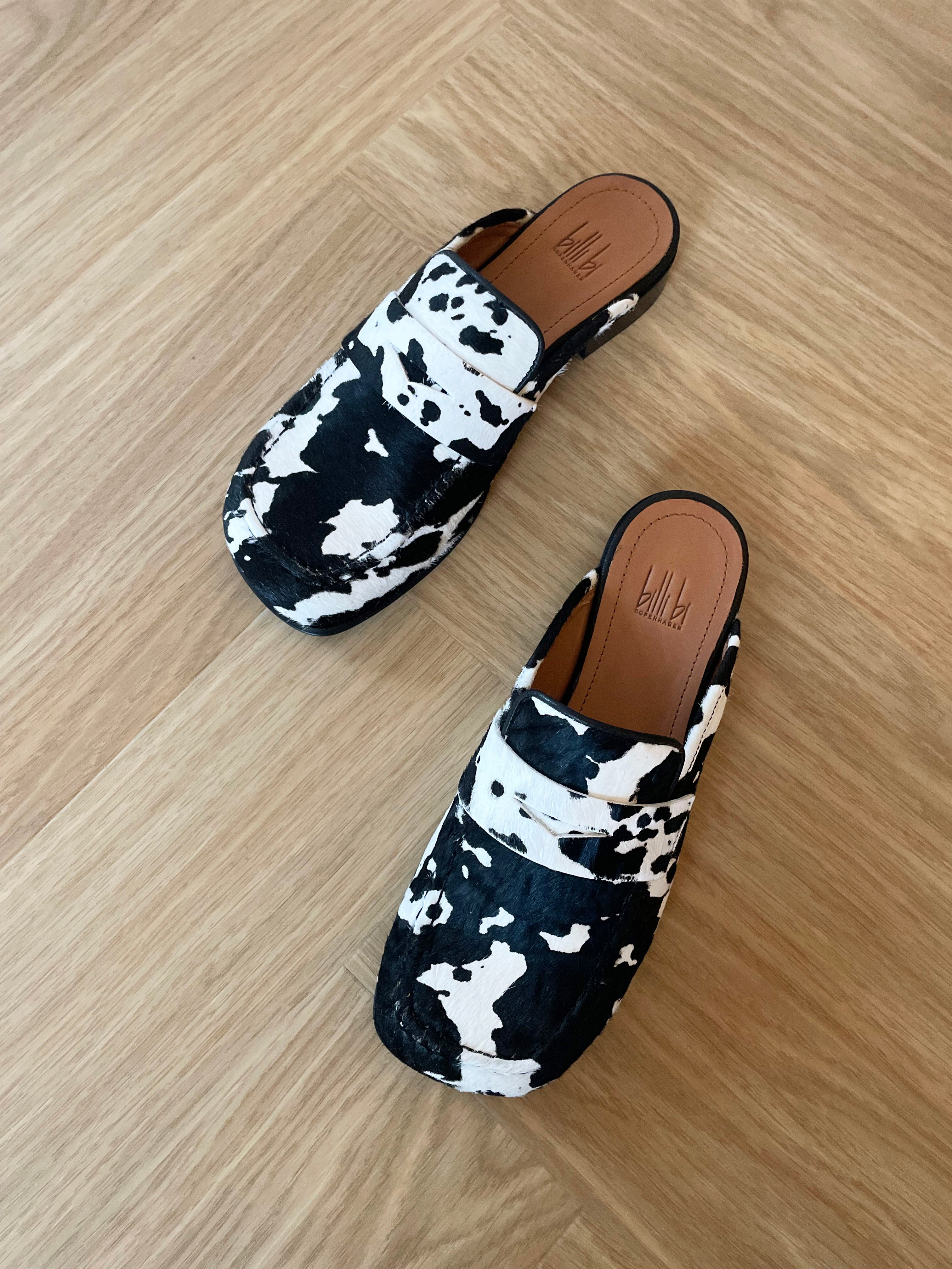 A8451 slipper loafers -  Black Cow Print