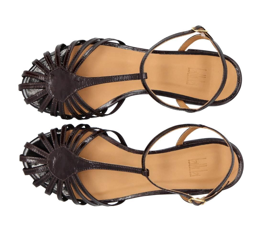 Flade sandaler - Mogano naplack 266