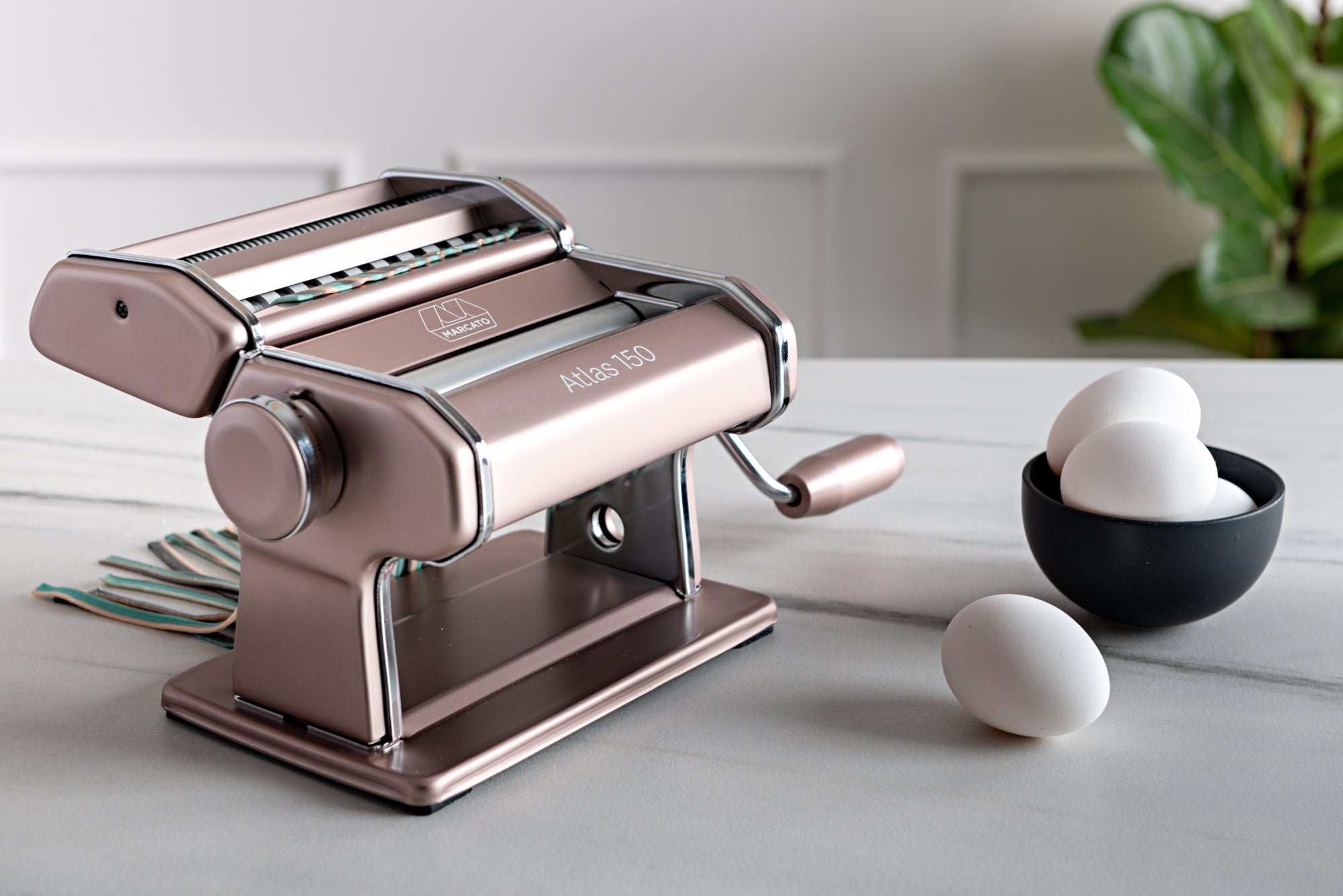 Atlas 150 pastamaskine - Powder Rosa