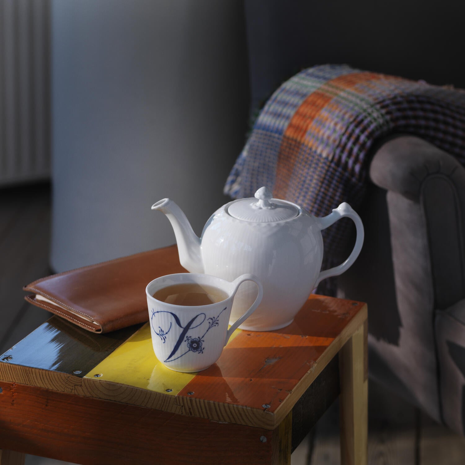 Hvid riflet tekande - 100 cl.